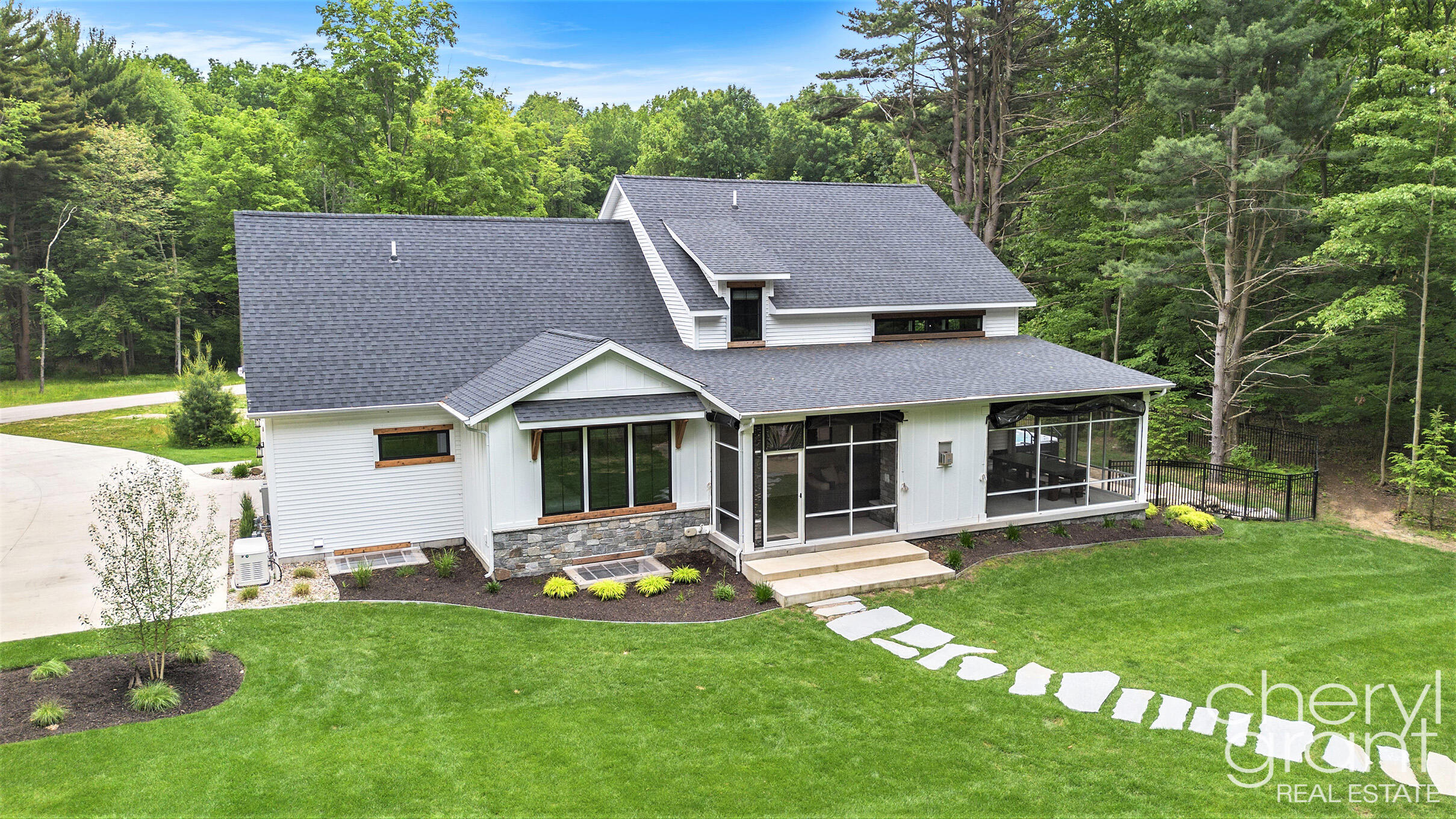 7027 Pebble Lane Fennville MI 49408