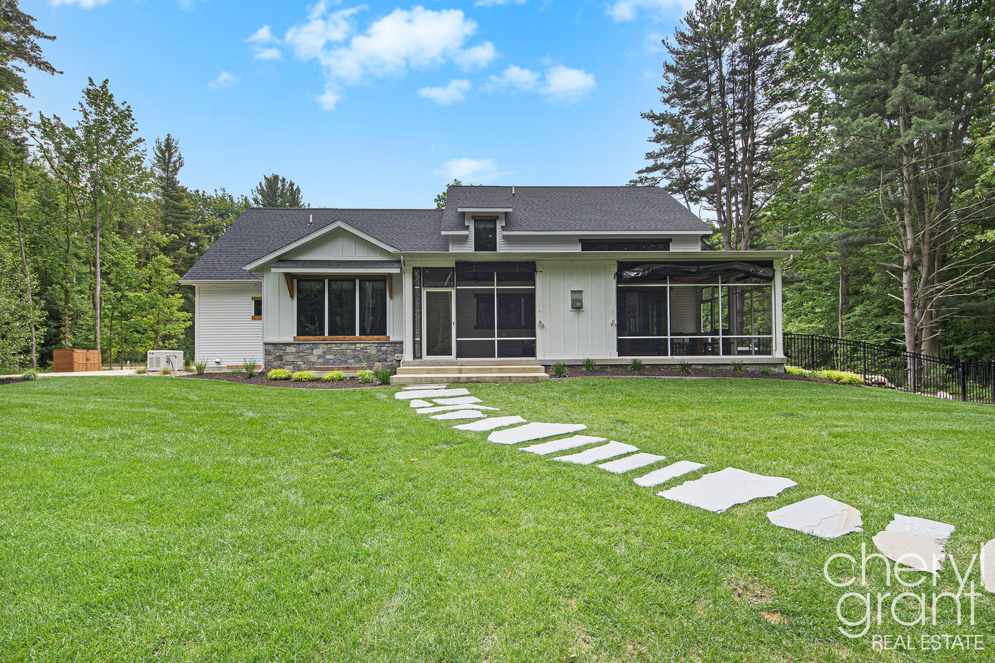 7027 Pebble Lane Fennville MI 49408