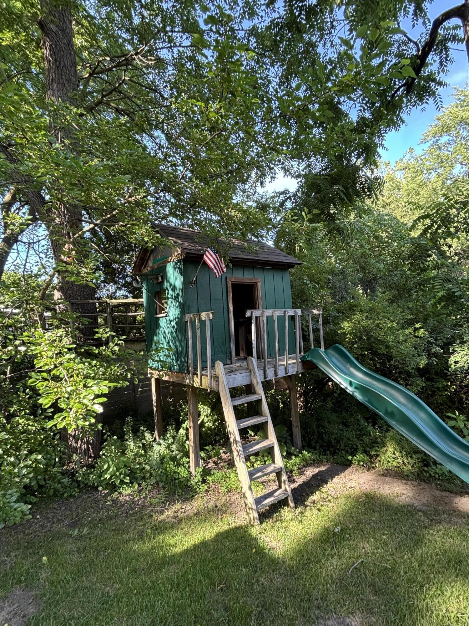 2217 Boston Street SE East Grand Rapids MI 49506