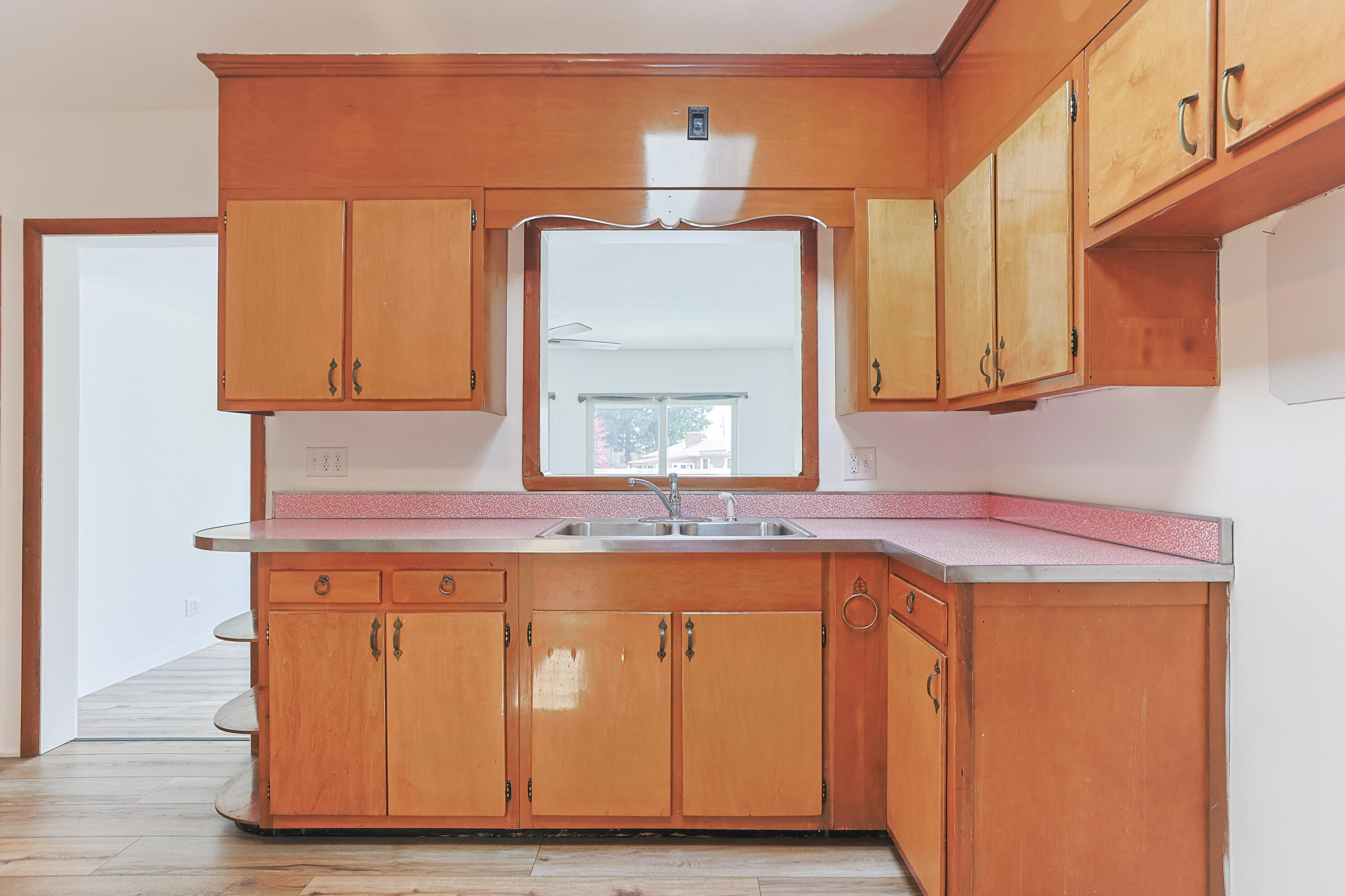 27201 Stuart Street Edwardsburg MI 49112