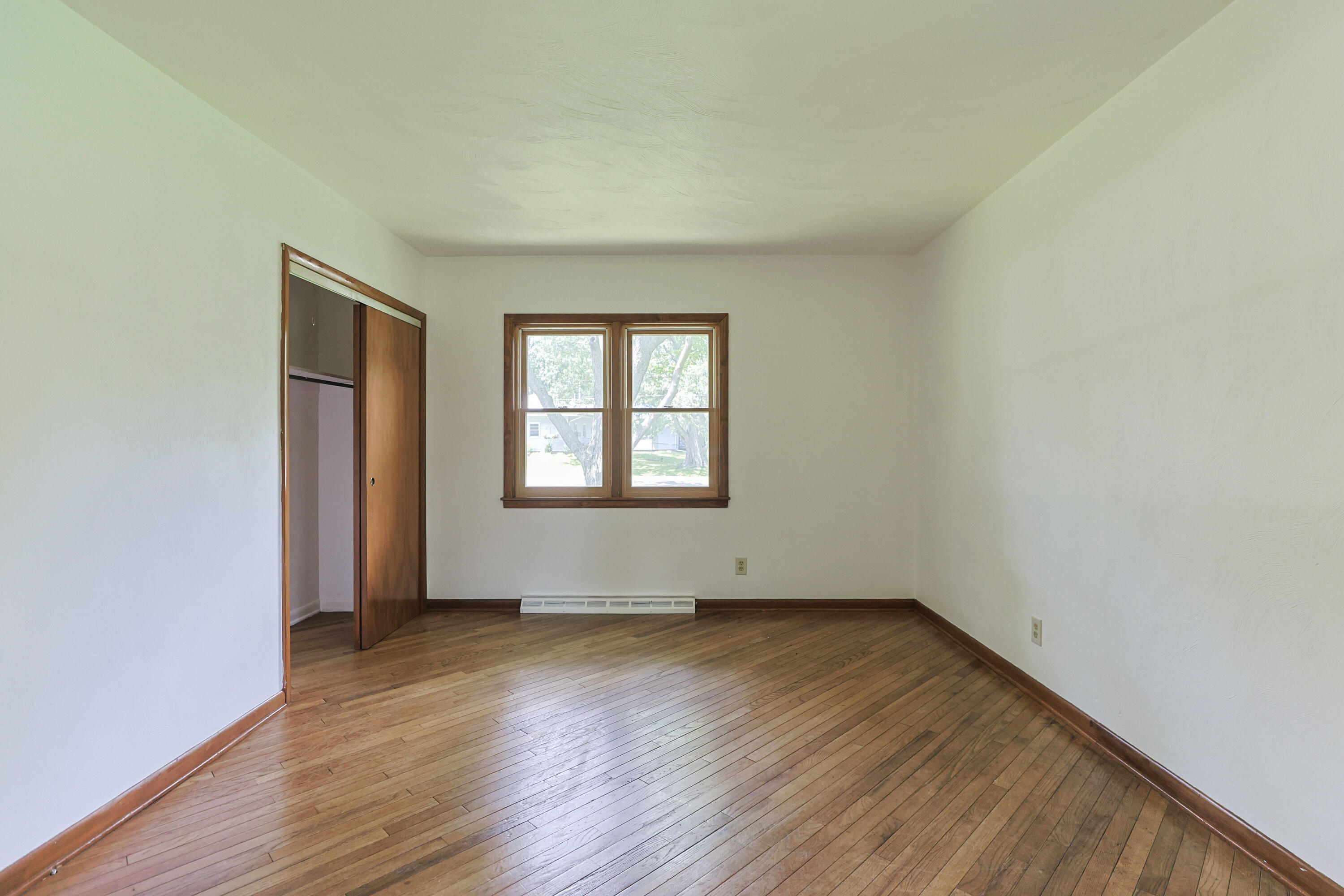 27201 Stuart Street Edwardsburg MI 49112