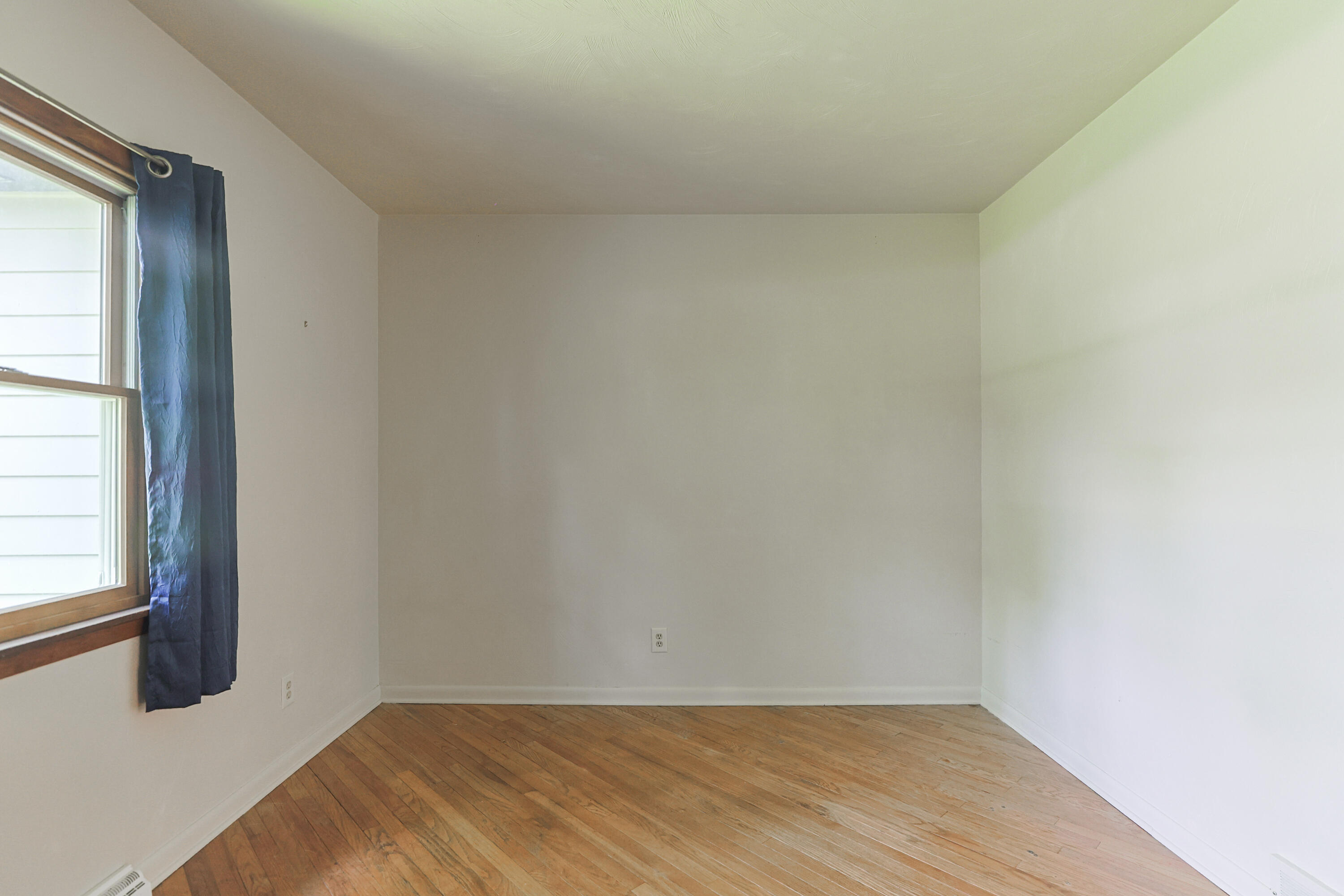27201 Stuart Street Edwardsburg MI 49112
