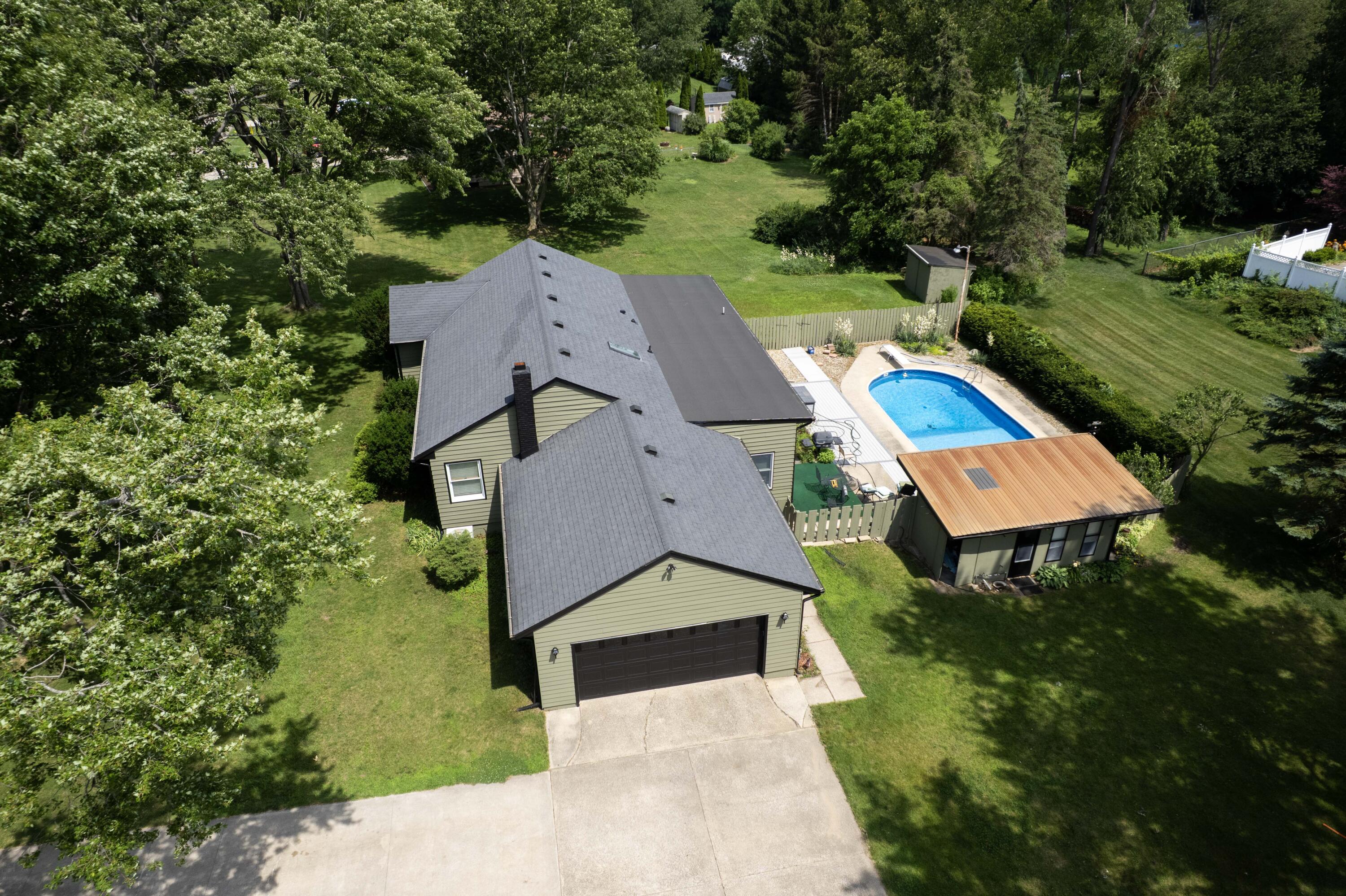 27201 Stuart Street Edwardsburg MI 49112