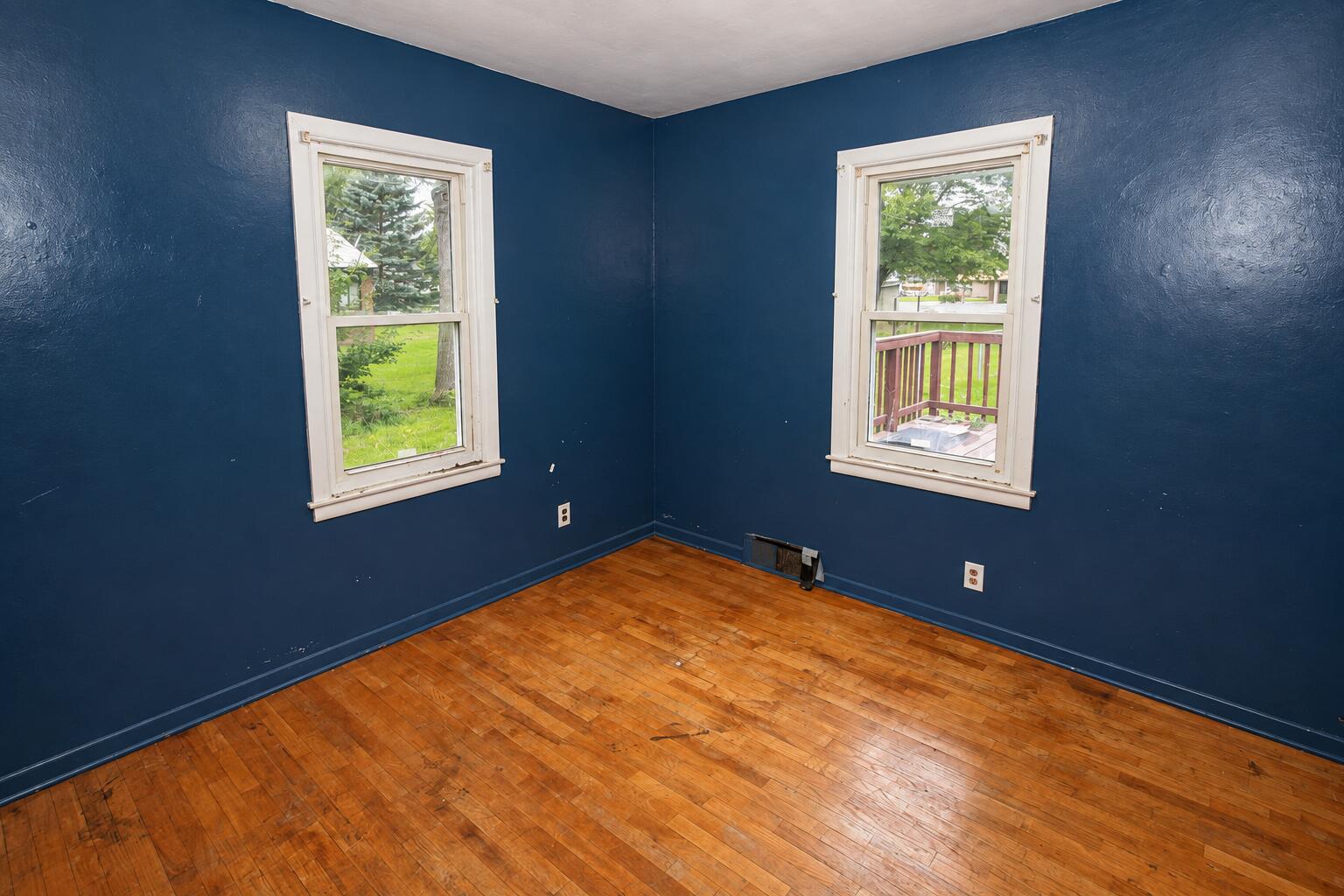 1236 E Isabella Avenue Muskegon MI 49442
