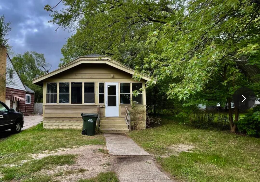 570 E Dale Avenue Muskegon MI 49442