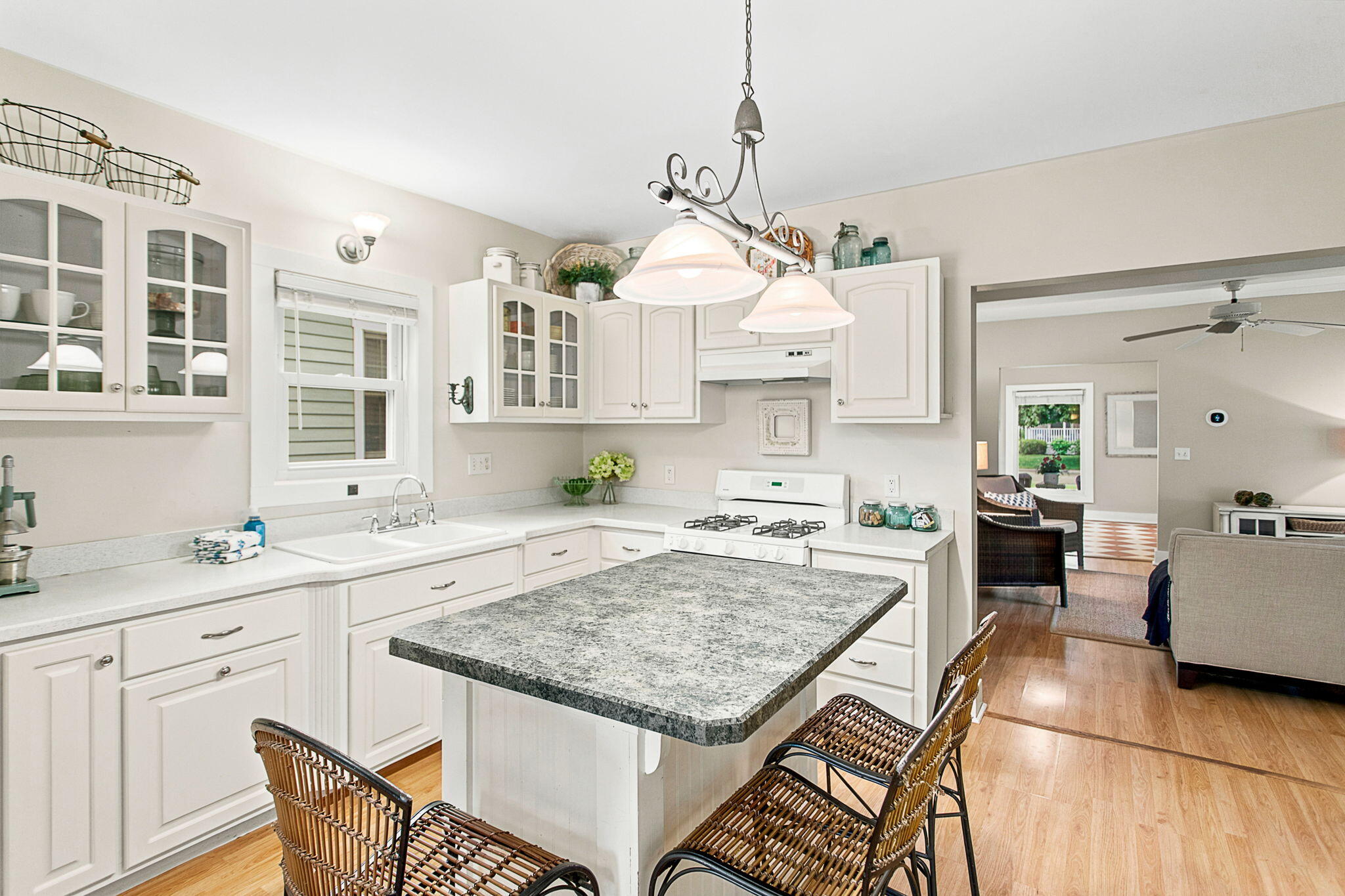 862 Saint Joseph Street South Haven MI 49090