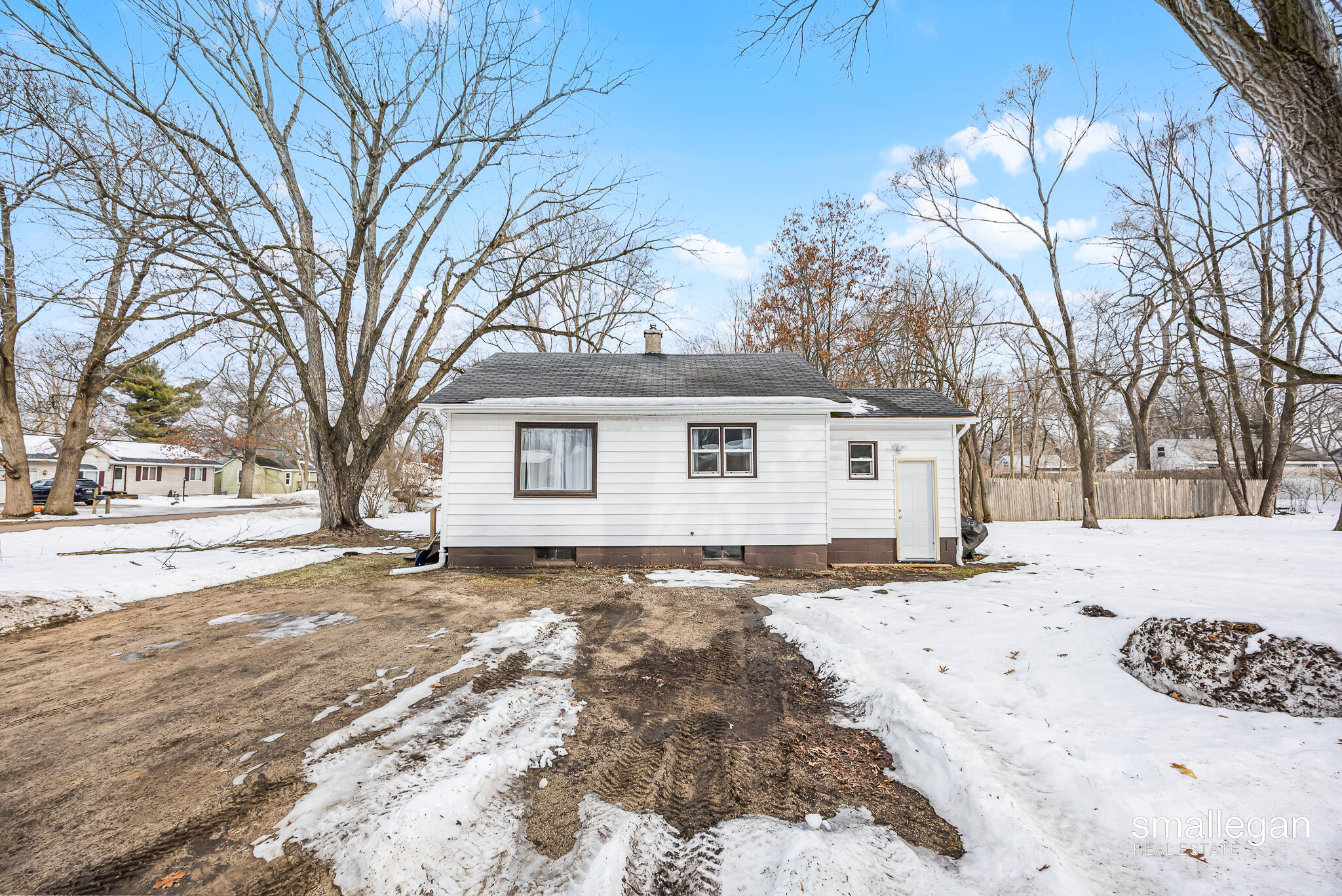 1584 Carlton Street Muskegon MI 49442