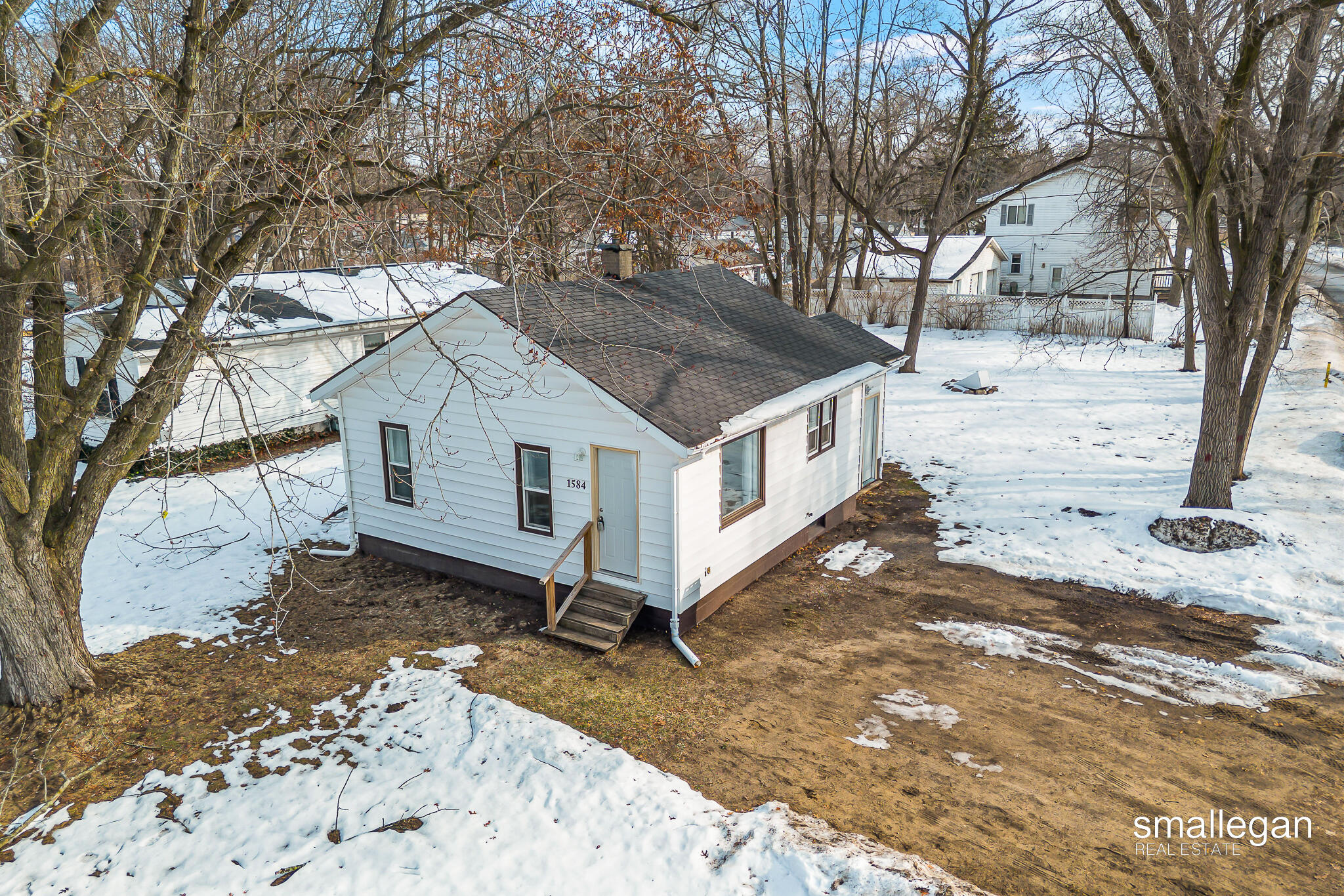 1584 Carlton Street Muskegon MI 49442
