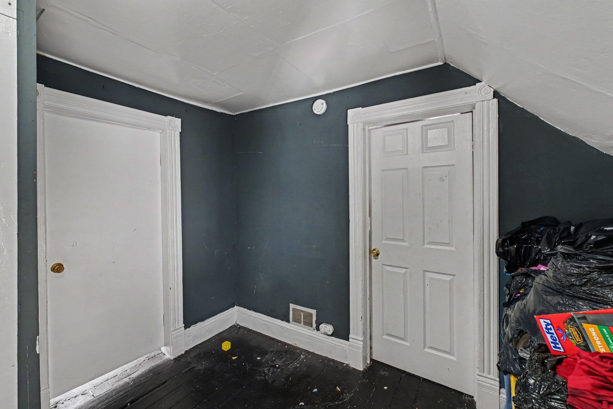 844 Lafayette Avenue NE Grand Rapids MI 49503