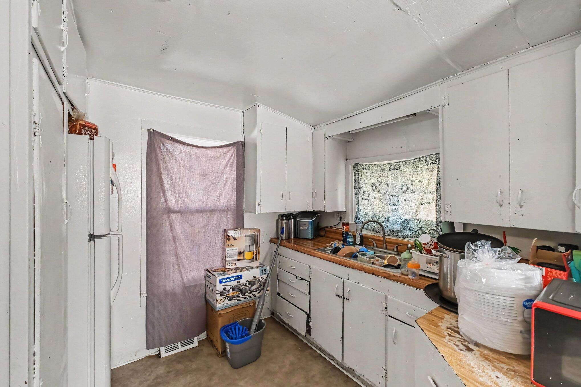844 Lafayette Avenue NE Grand Rapids MI 49503