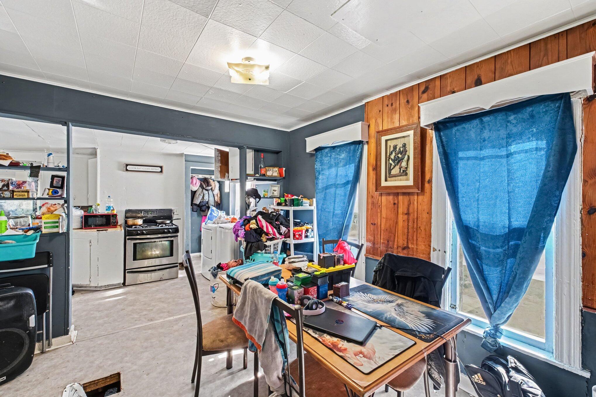 844 Lafayette Avenue NE Grand Rapids MI 49503