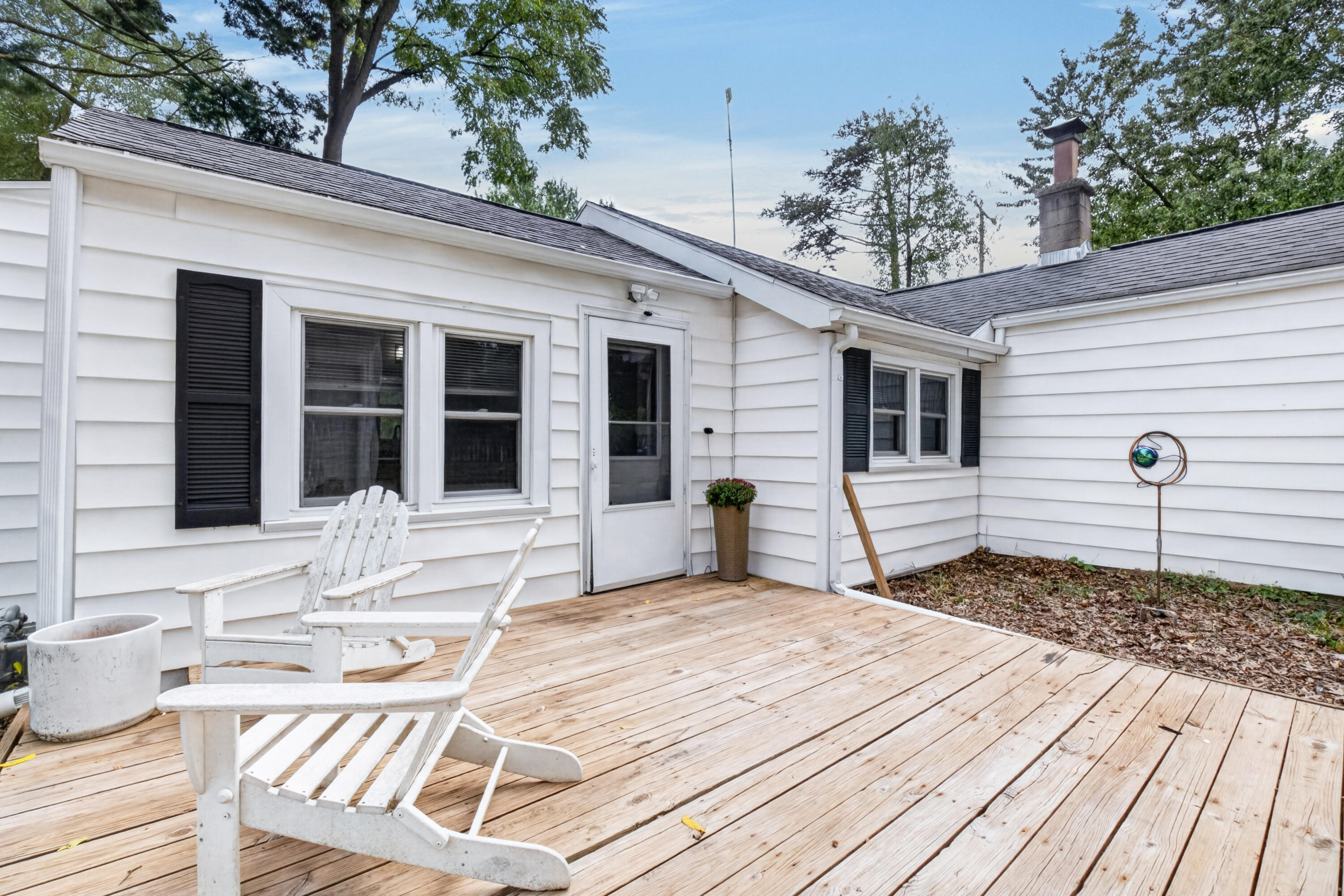 742 Pleasant Avenue Kalamazoo MI 49008