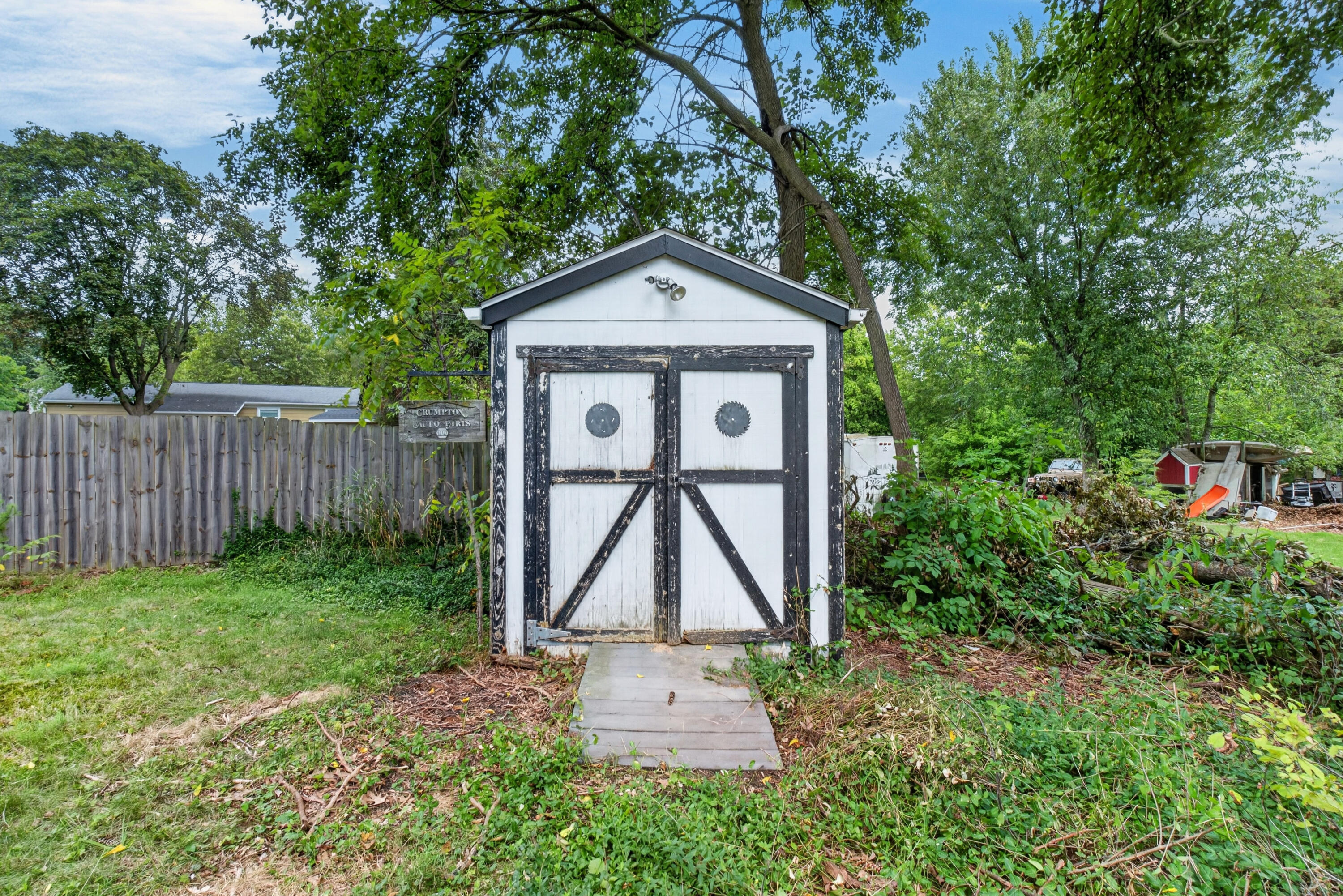 742 Pleasant Avenue Kalamazoo MI 49008