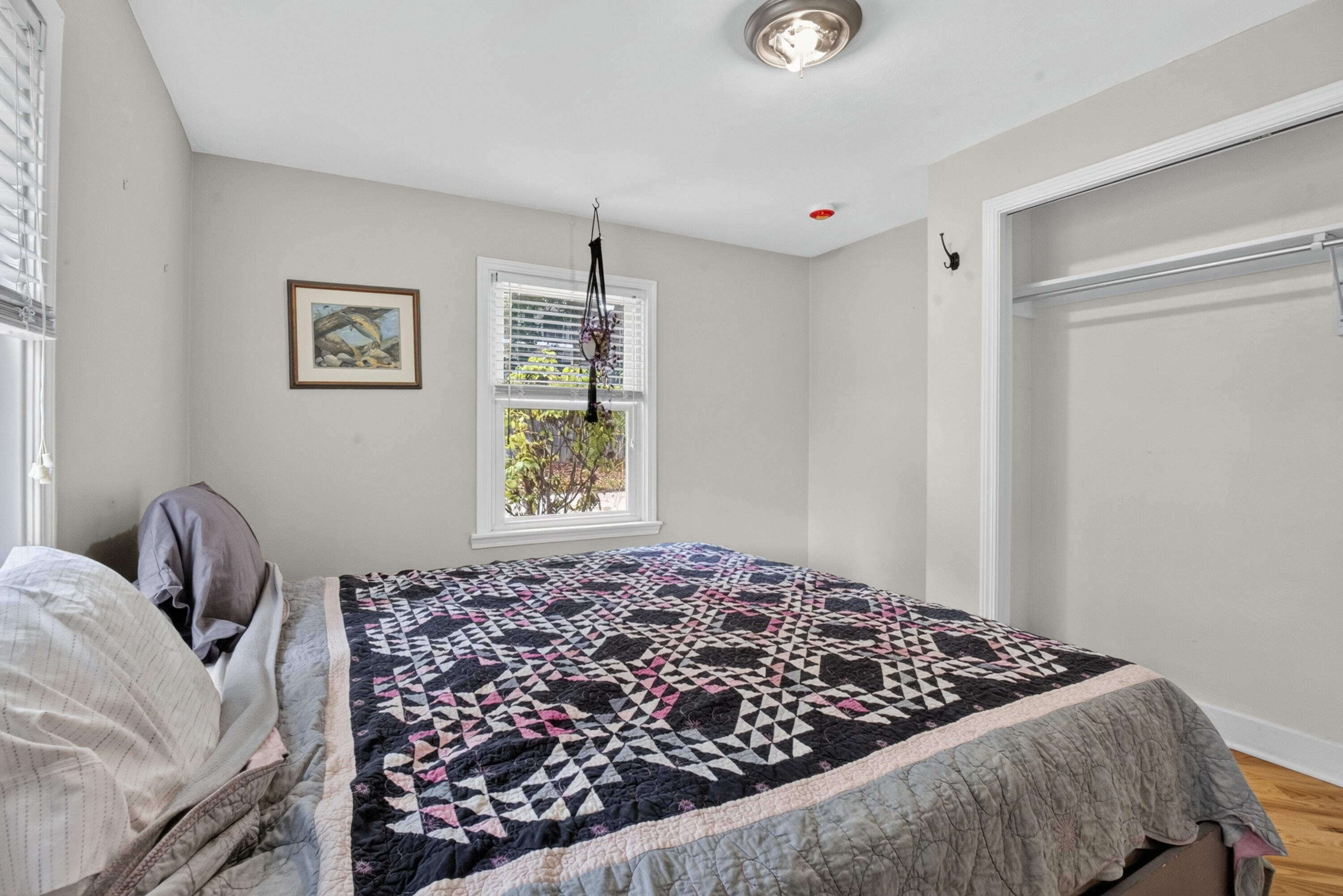 742 Pleasant Avenue Kalamazoo MI 49008