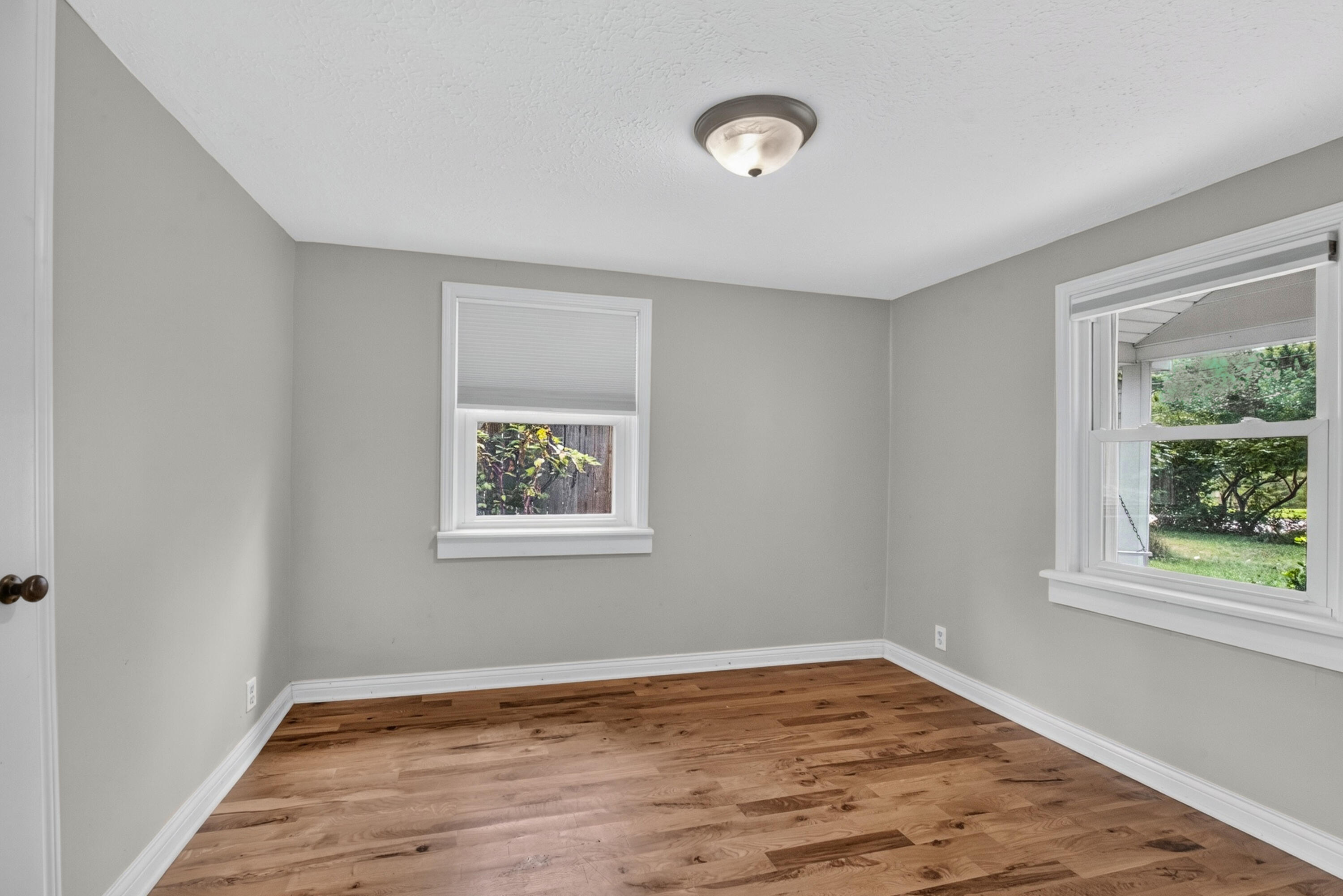 742 Pleasant Avenue Kalamazoo MI 49008