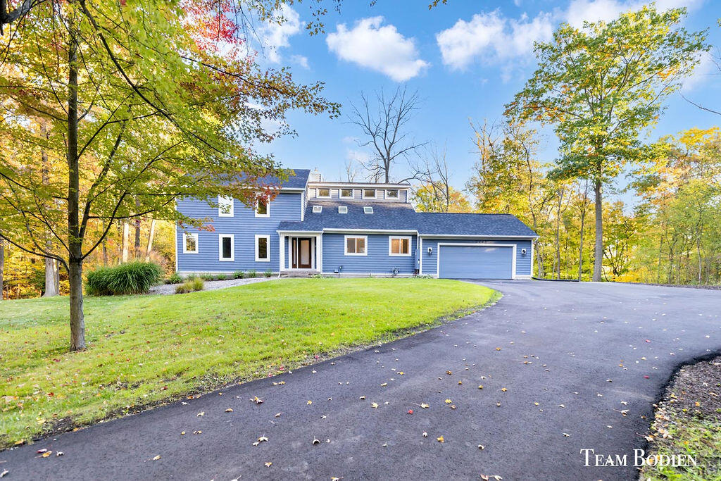 3442 Cascade Road SE Grand Rapids MI 49546