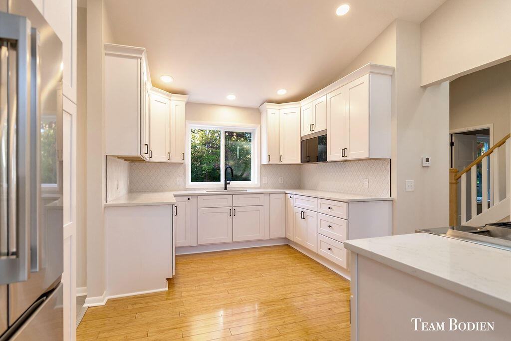 3442 Cascade Road SE Grand Rapids MI 49546