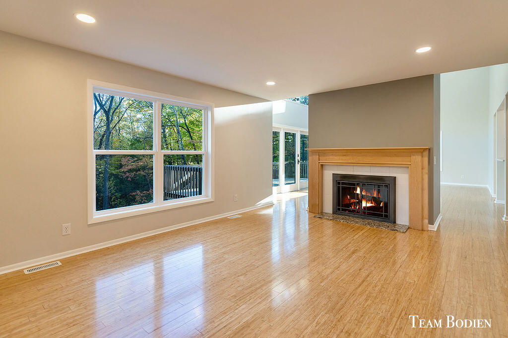 3442 Cascade Road SE Grand Rapids MI 49546