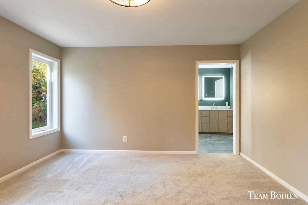 3442 Cascade Road SE Grand Rapids MI 49546