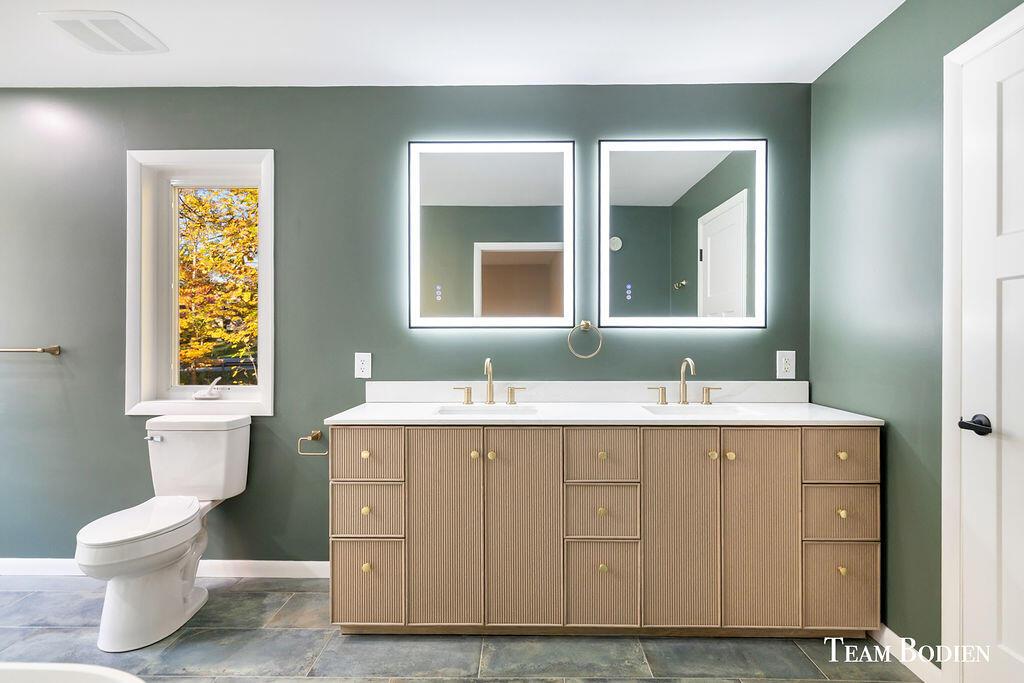 3442 Cascade Road SE Grand Rapids MI 49546