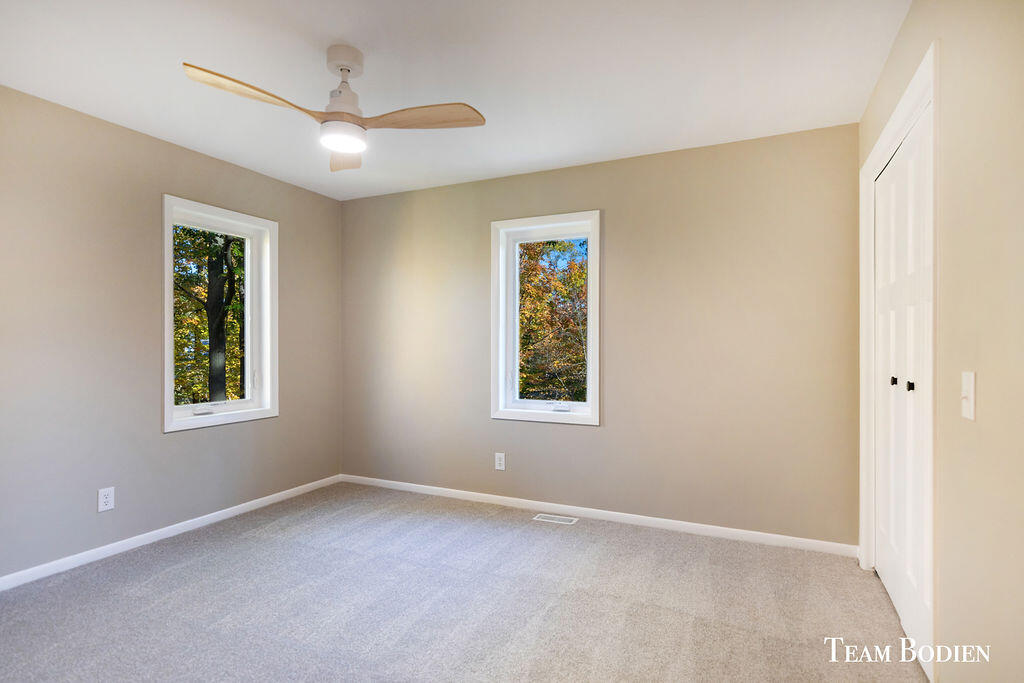 3442 Cascade Road SE Grand Rapids MI 49546