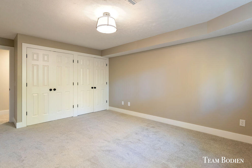 3442 Cascade Road SE Grand Rapids MI 49546