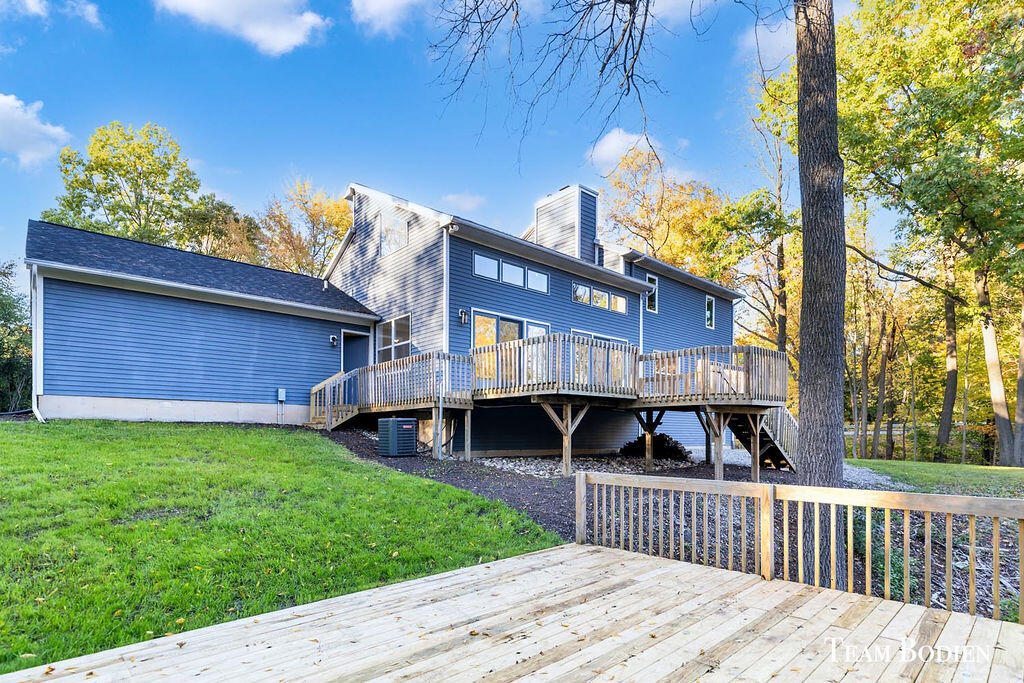 3442 Cascade Road SE Grand Rapids MI 49546