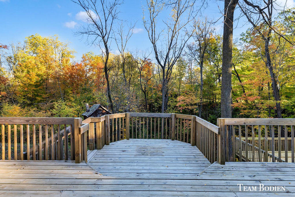 3442 Cascade Road SE Grand Rapids MI 49546