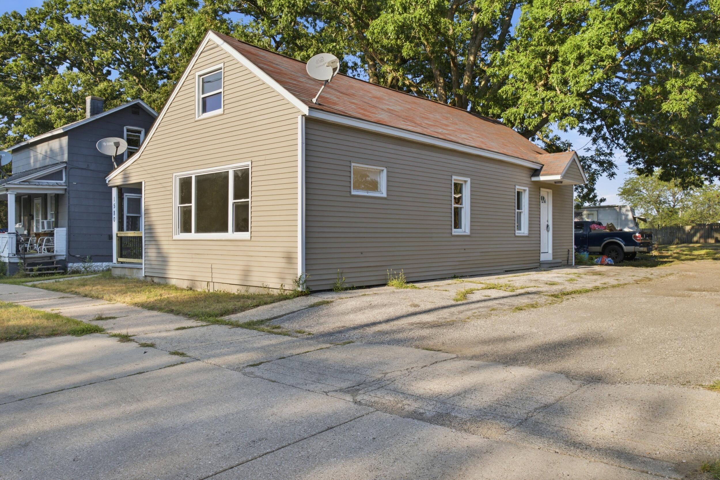 1580 Beidler Street Muskegon MI 49441