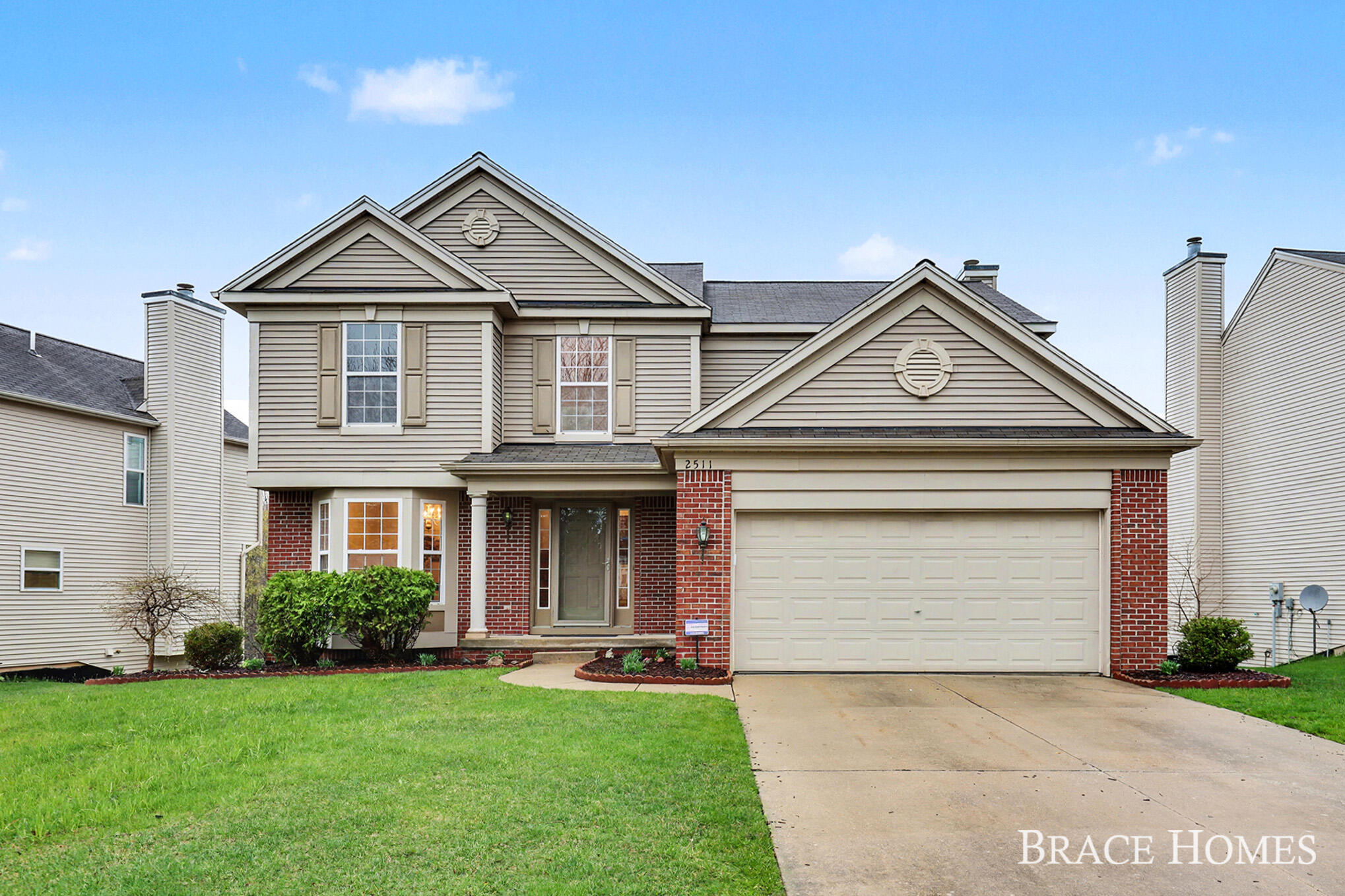 2511 Black Horse Drive NE Grand Rapids MI 49505