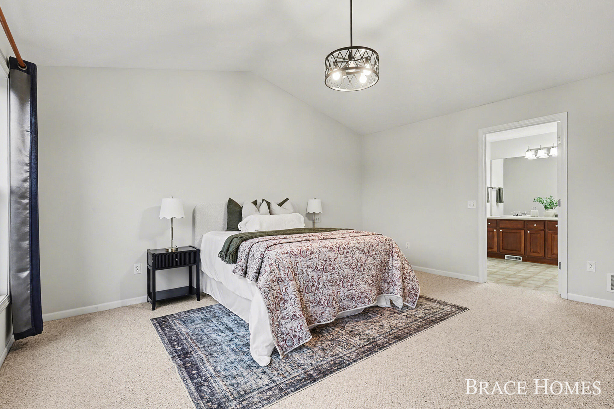 2511 Black Horse Drive NE Grand Rapids MI 49505