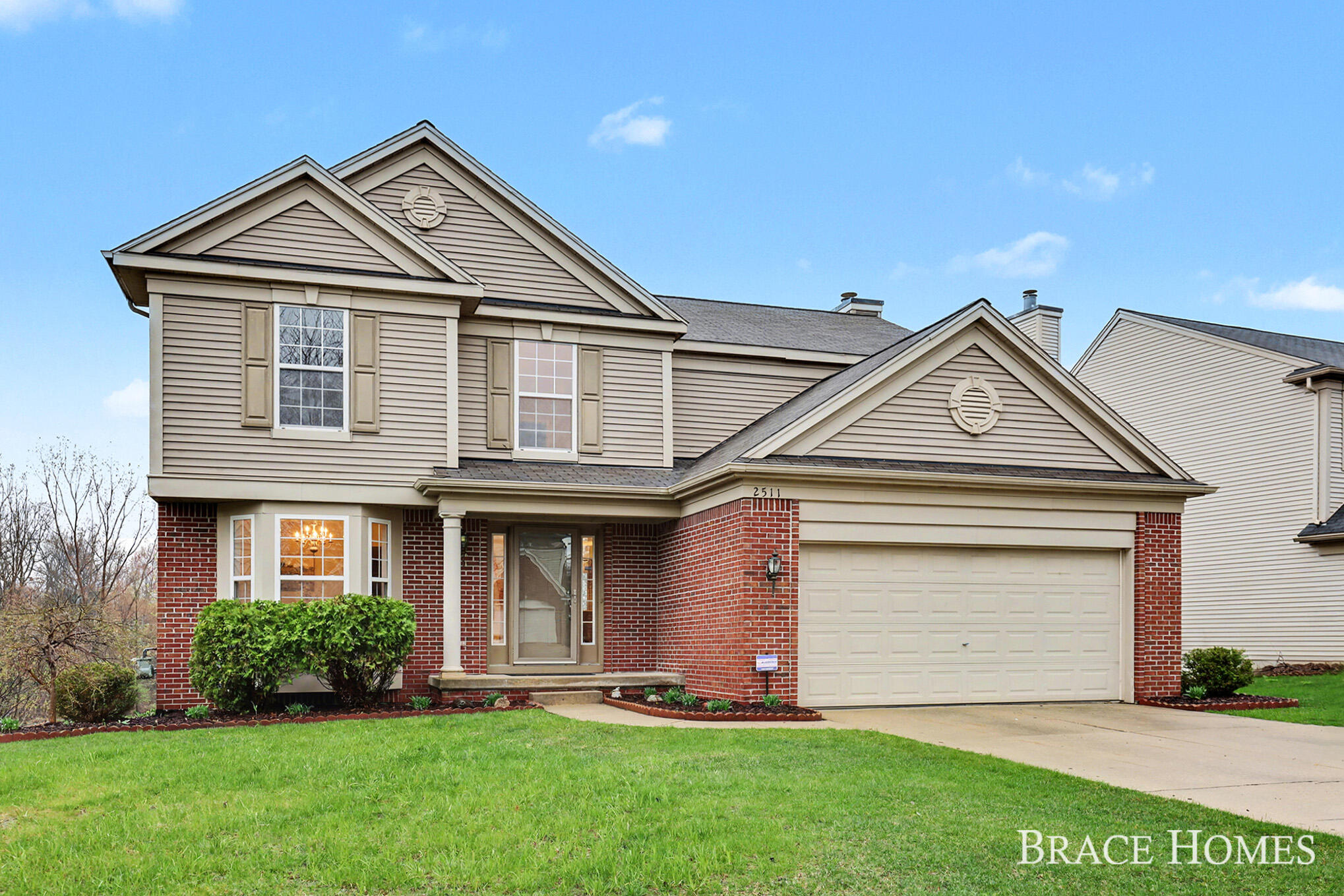 2511 Black Horse Drive NE Grand Rapids MI 49505