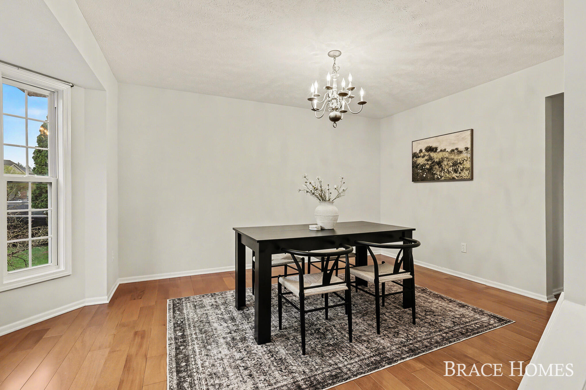 2511 Black Horse Drive NE Grand Rapids MI 49505