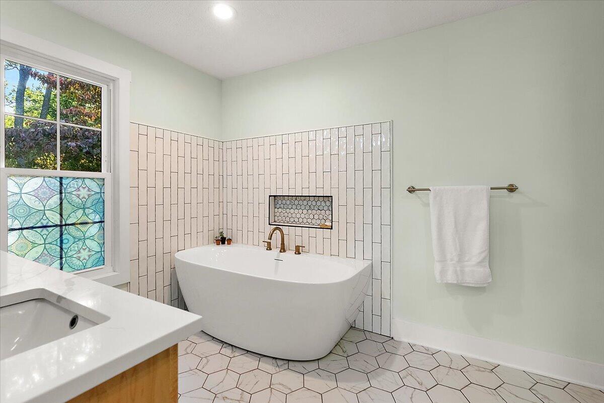 6388 Sycamore Bluff Coloma MI 49038