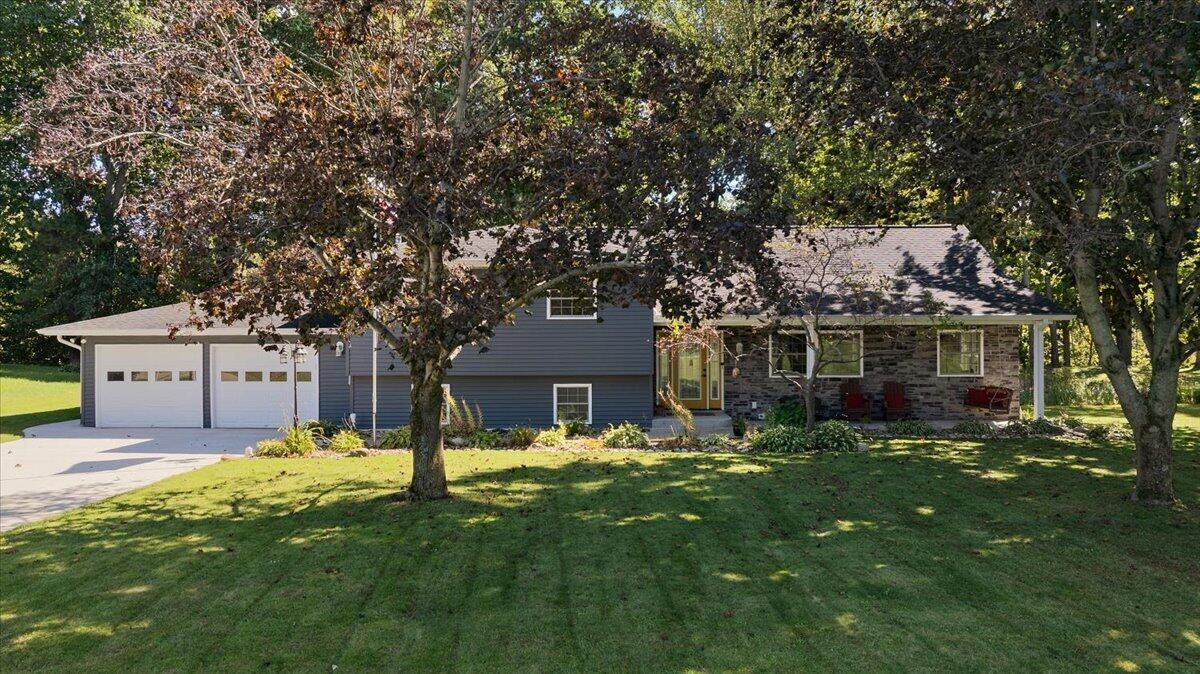 6388 Sycamore Bluff Coloma MI 49038