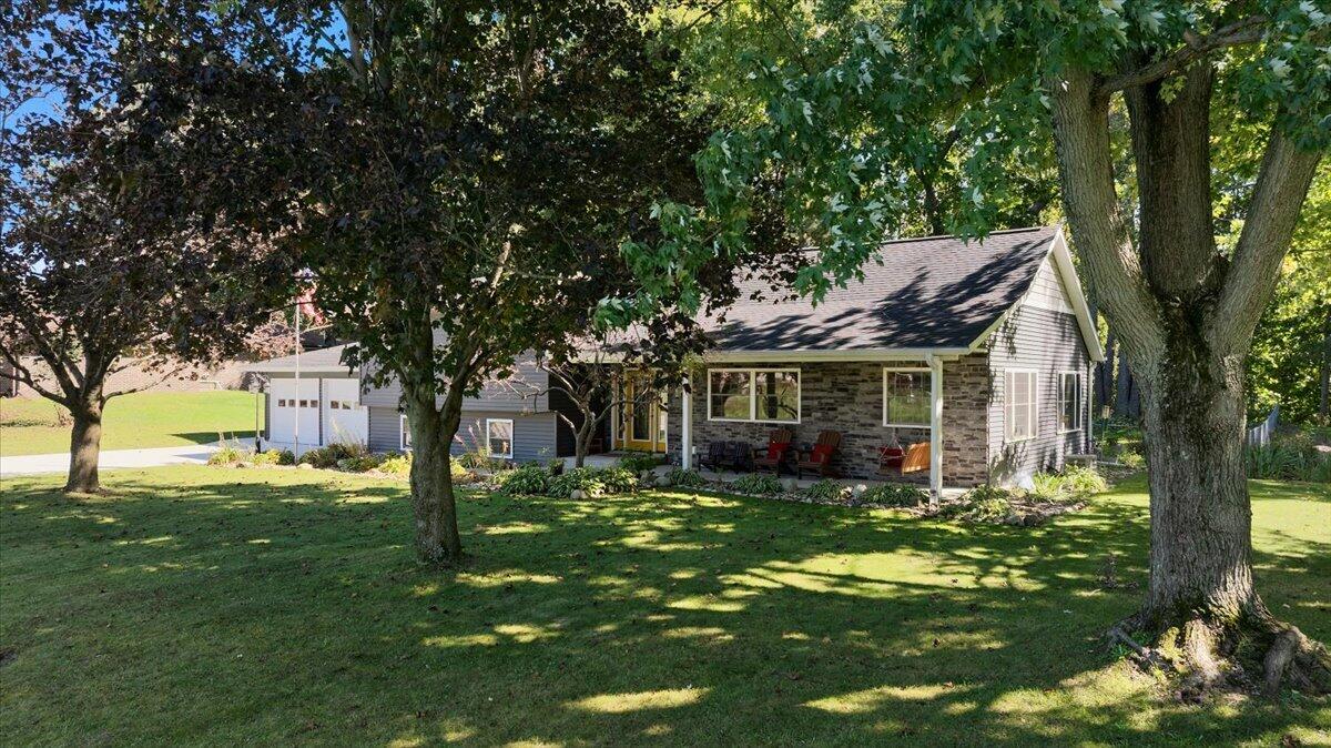 6388 Sycamore Bluff Coloma MI 49038
