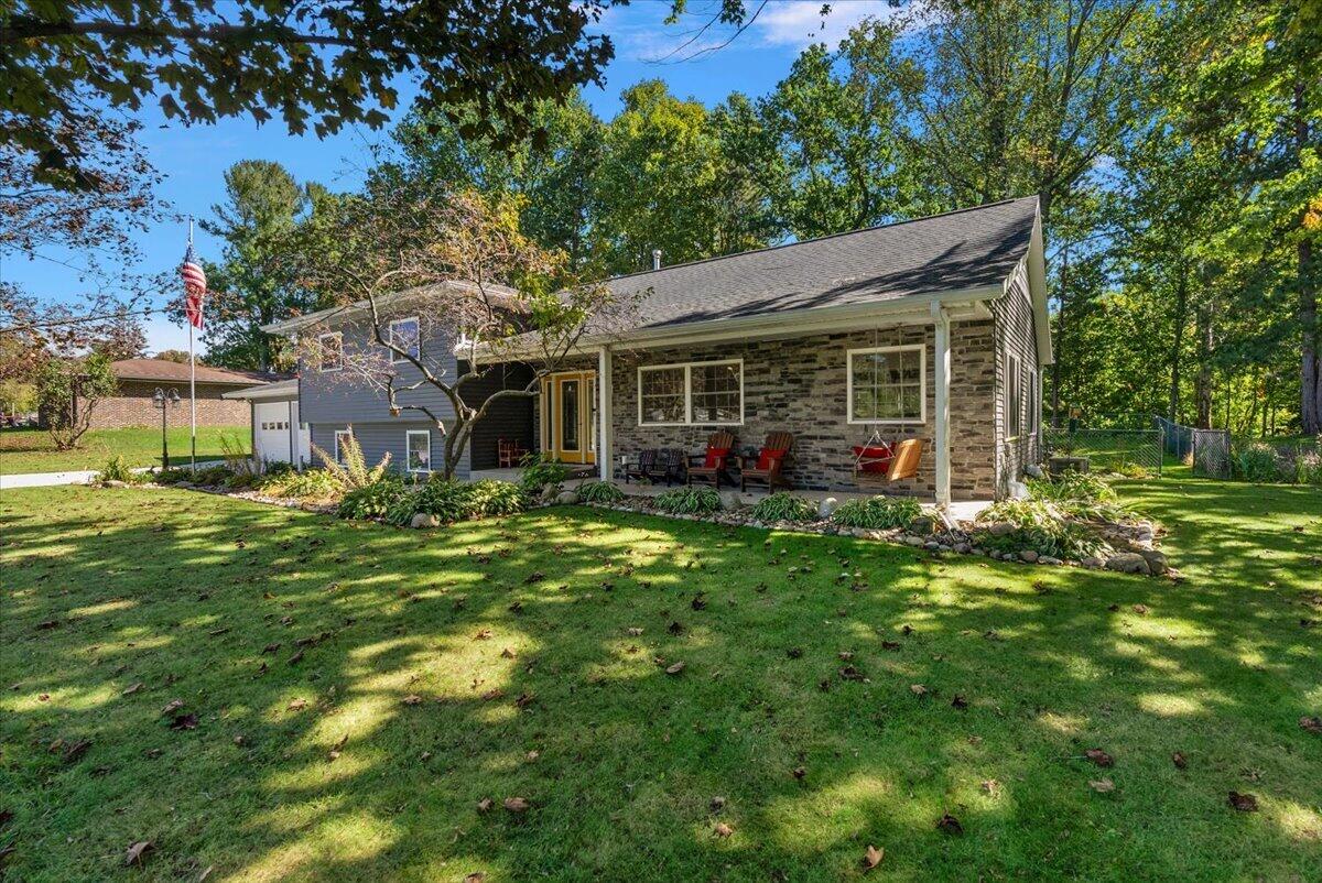 6388 Sycamore Bluff Coloma MI 49038