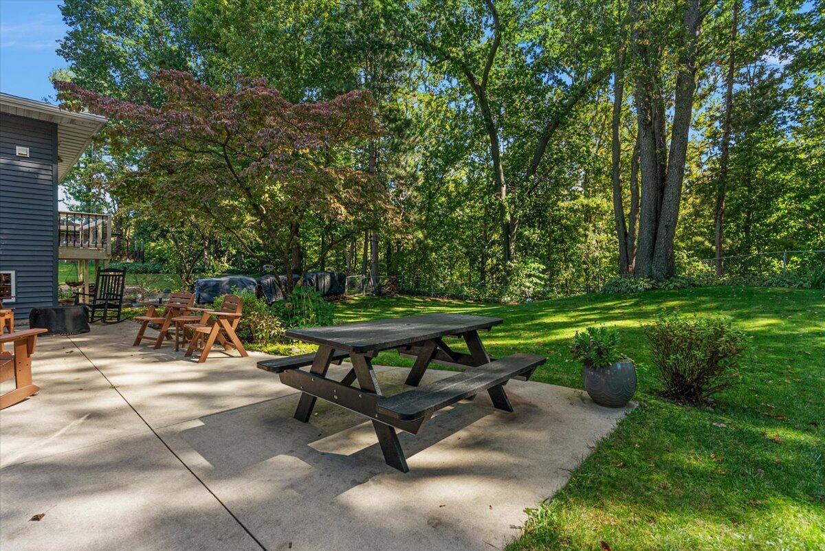6388 Sycamore Bluff Coloma MI 49038