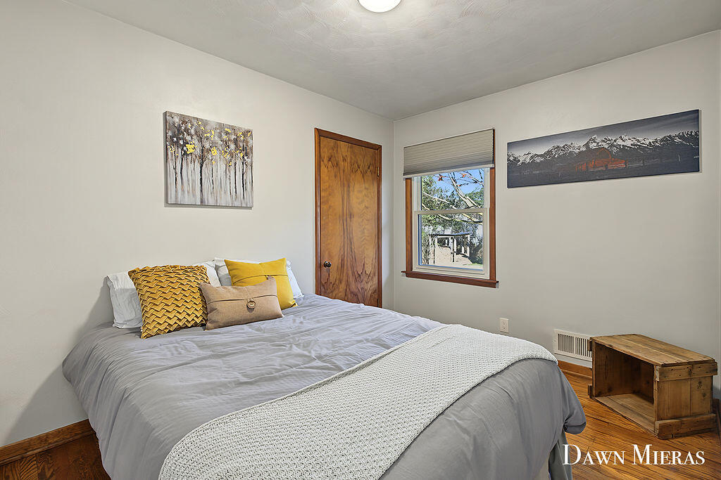 543 Brownell Street SE Grand Rapids MI 49548