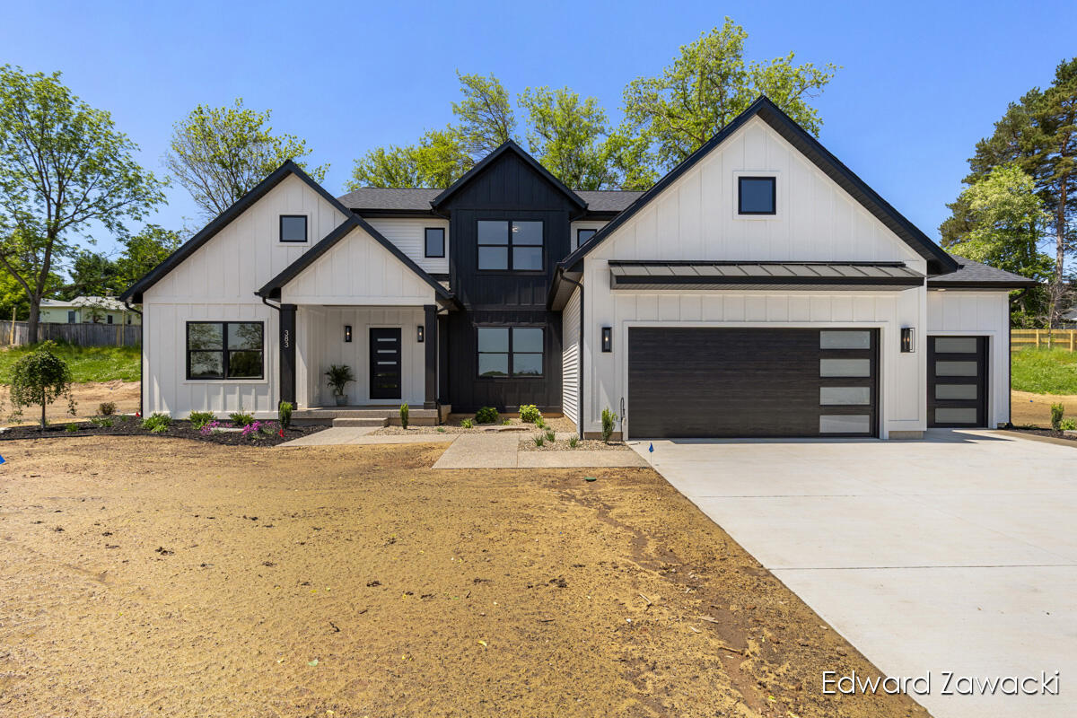 383 Rogue River View Drive NE Rockford MI 49341