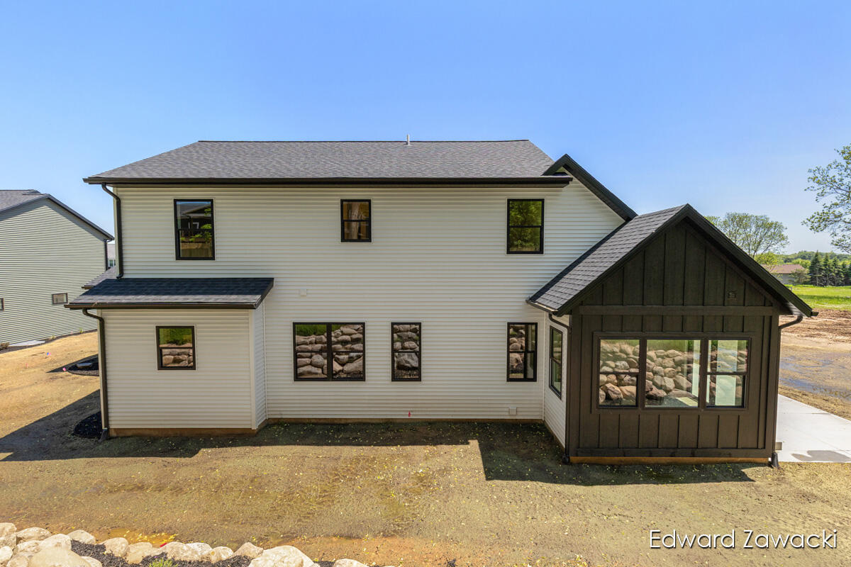 383 Rogue River View Drive NE Rockford MI 49341