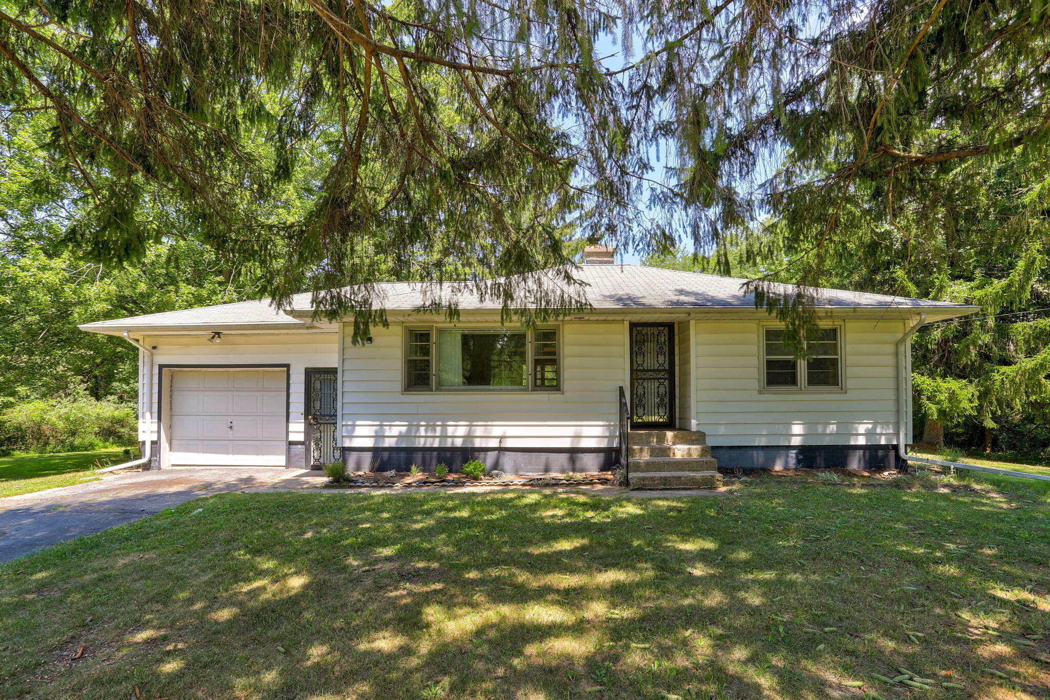 73028 26th Avenue South Haven MI 49090