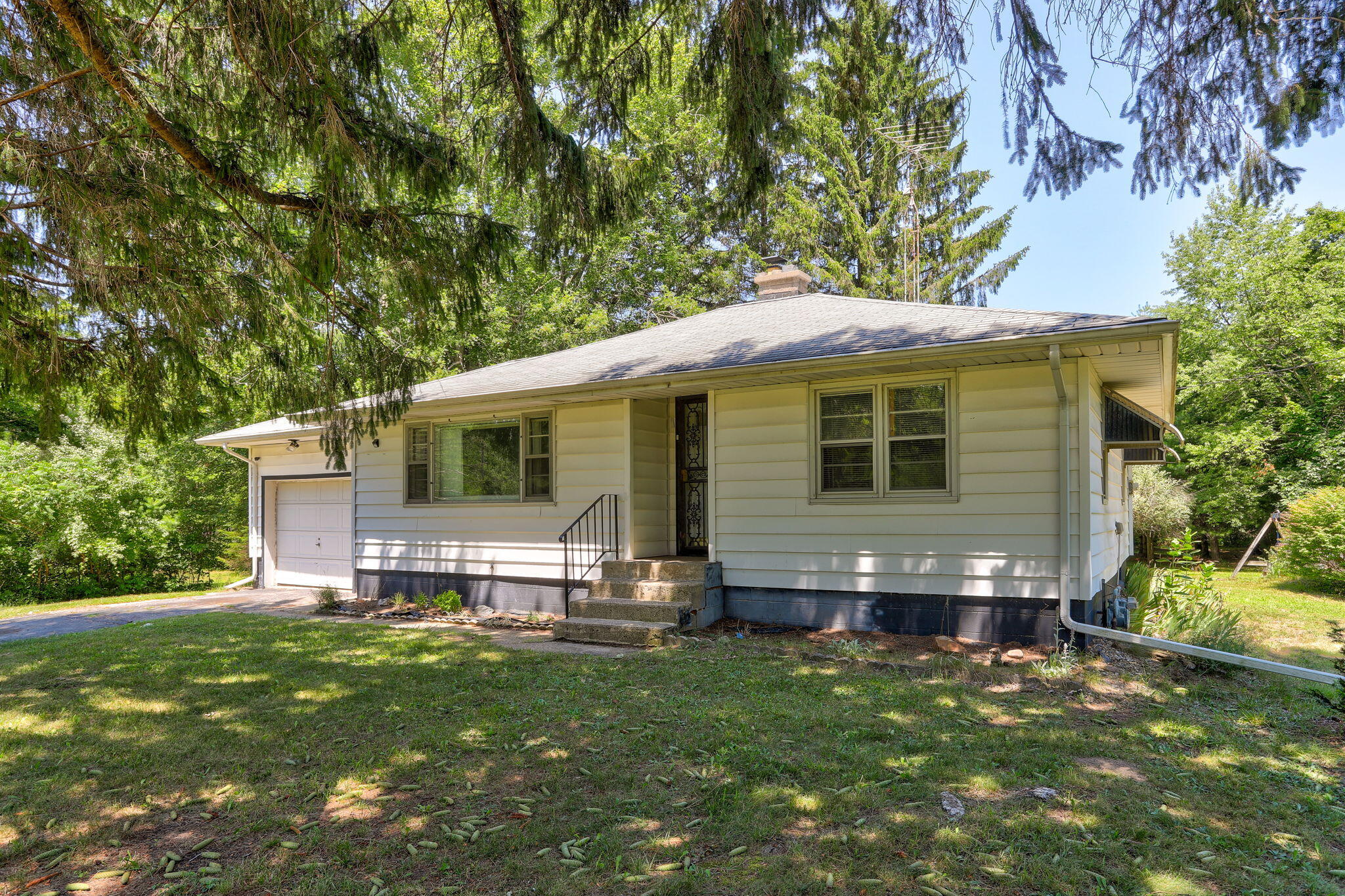 73028 26th Avenue South Haven MI 49090