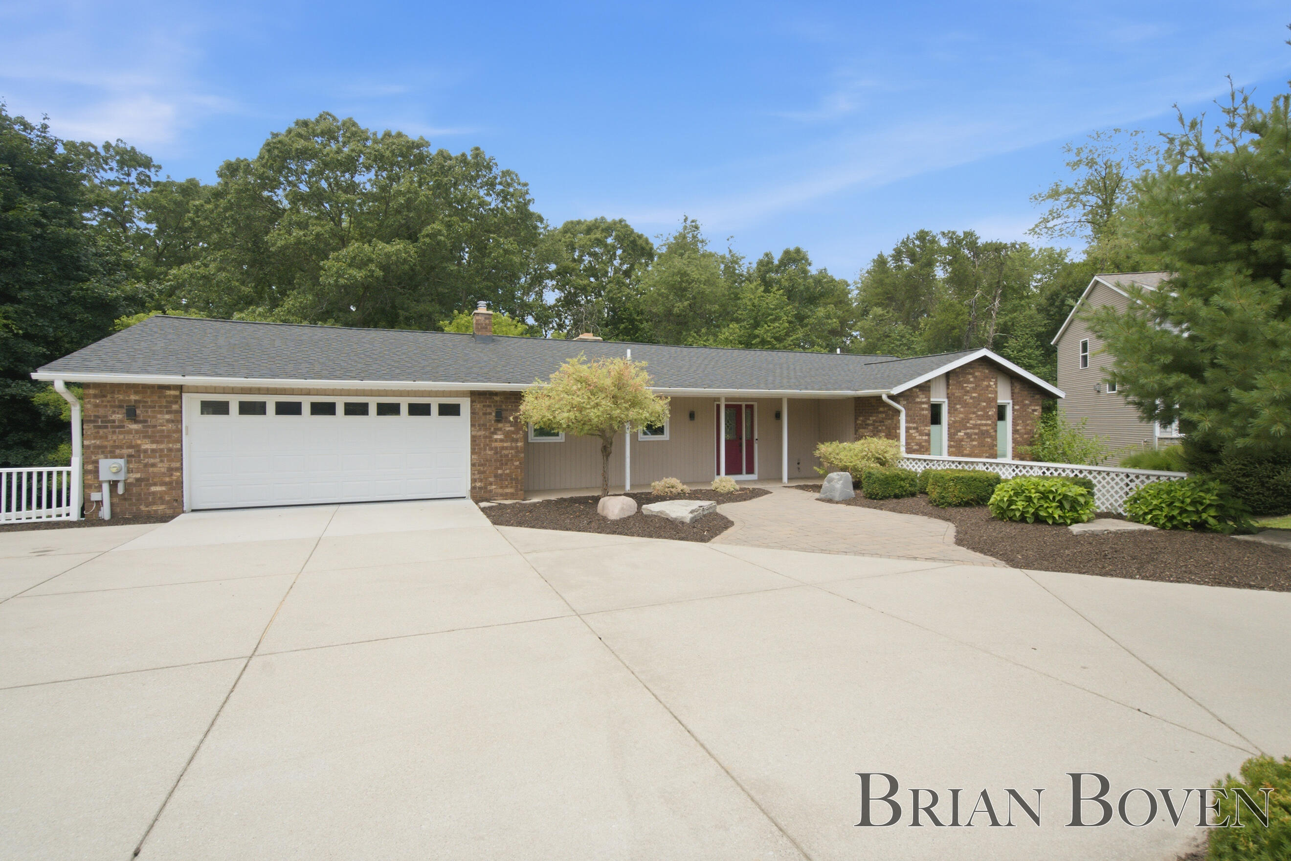 2704 Copper Hill Drive NE Grand Rapids MI 49525