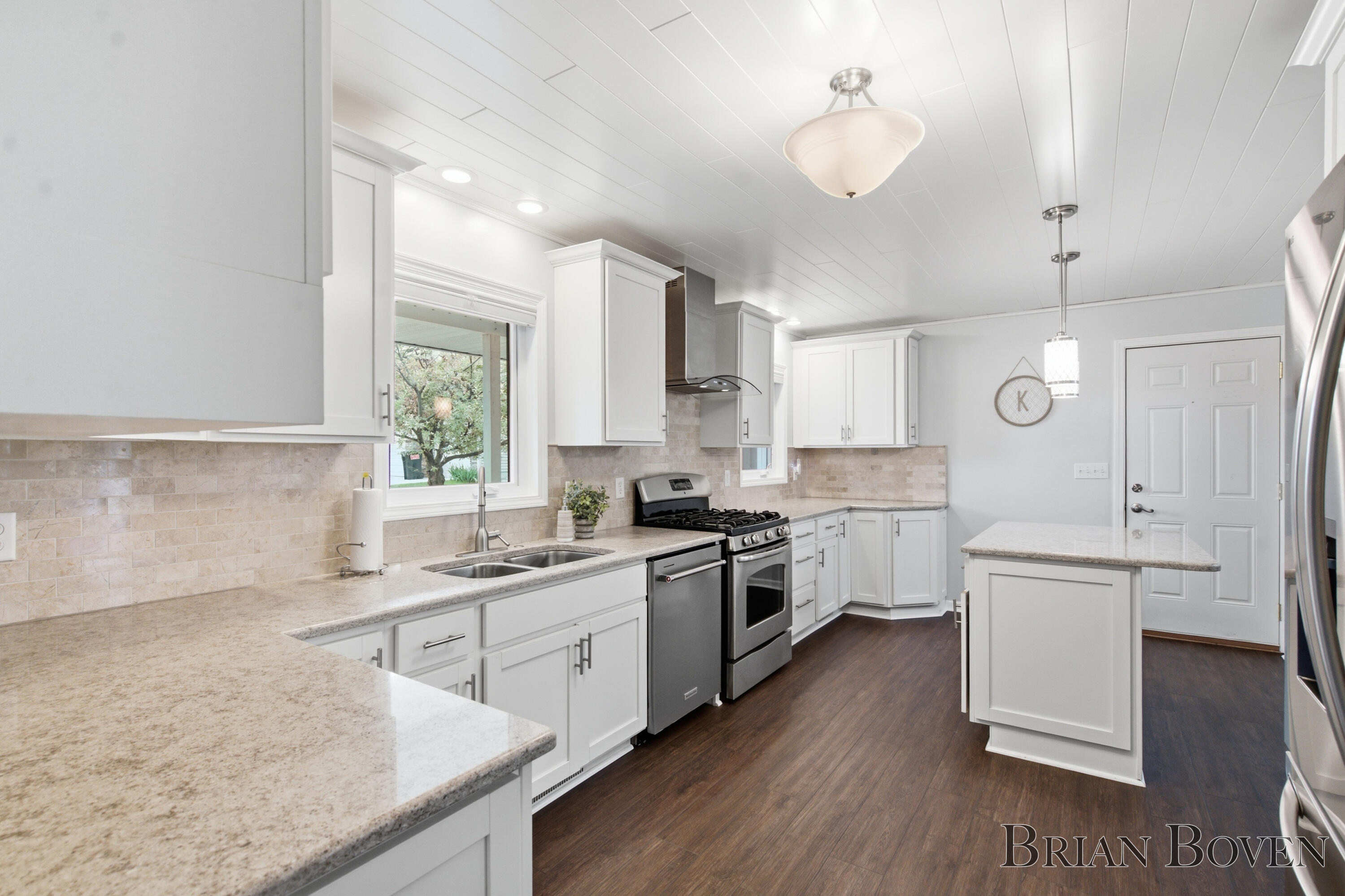 2704 Copper Hill Drive NE Grand Rapids MI 49525