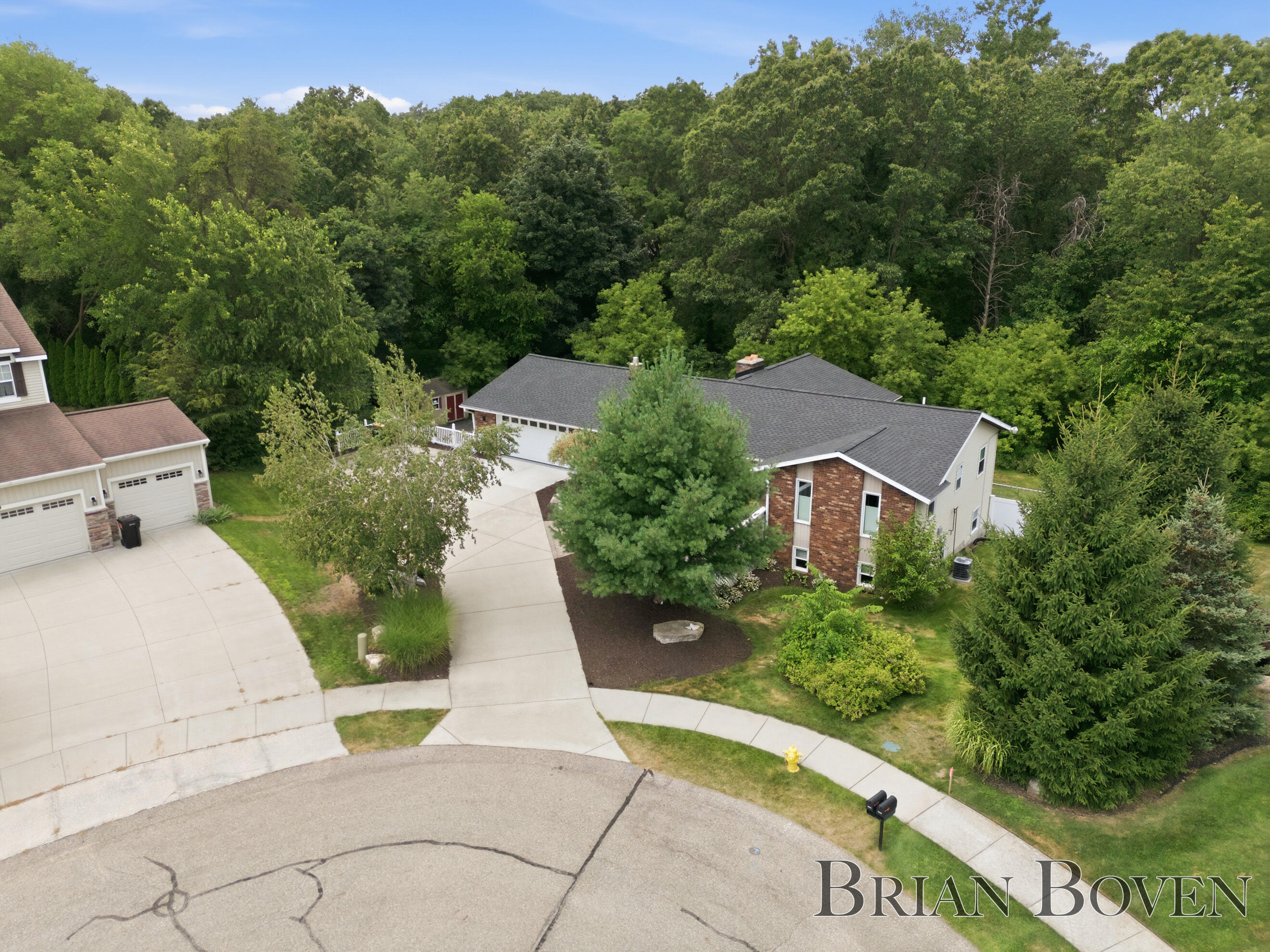 2704 Copper Hill Drive NE Grand Rapids MI 49525