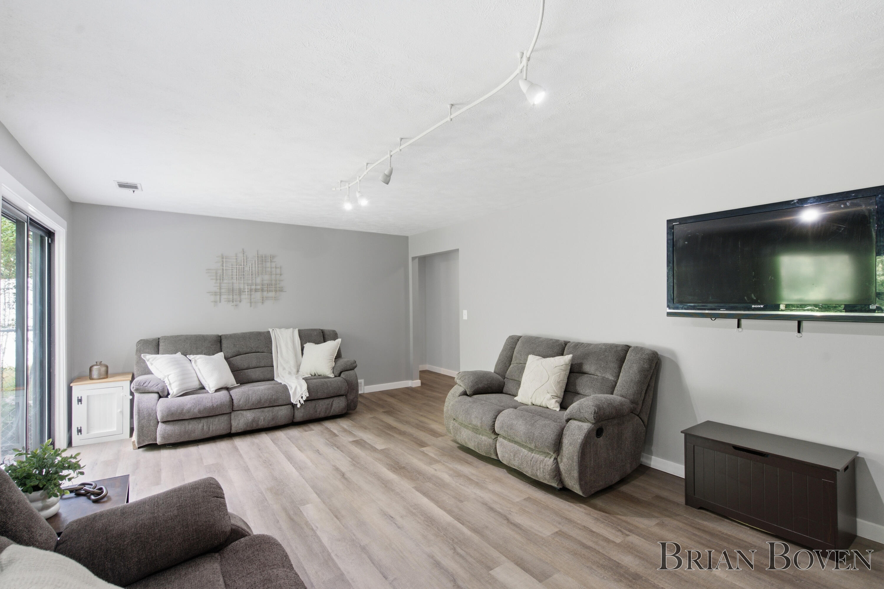 2704 Copper Hill Drive NE Grand Rapids MI 49525