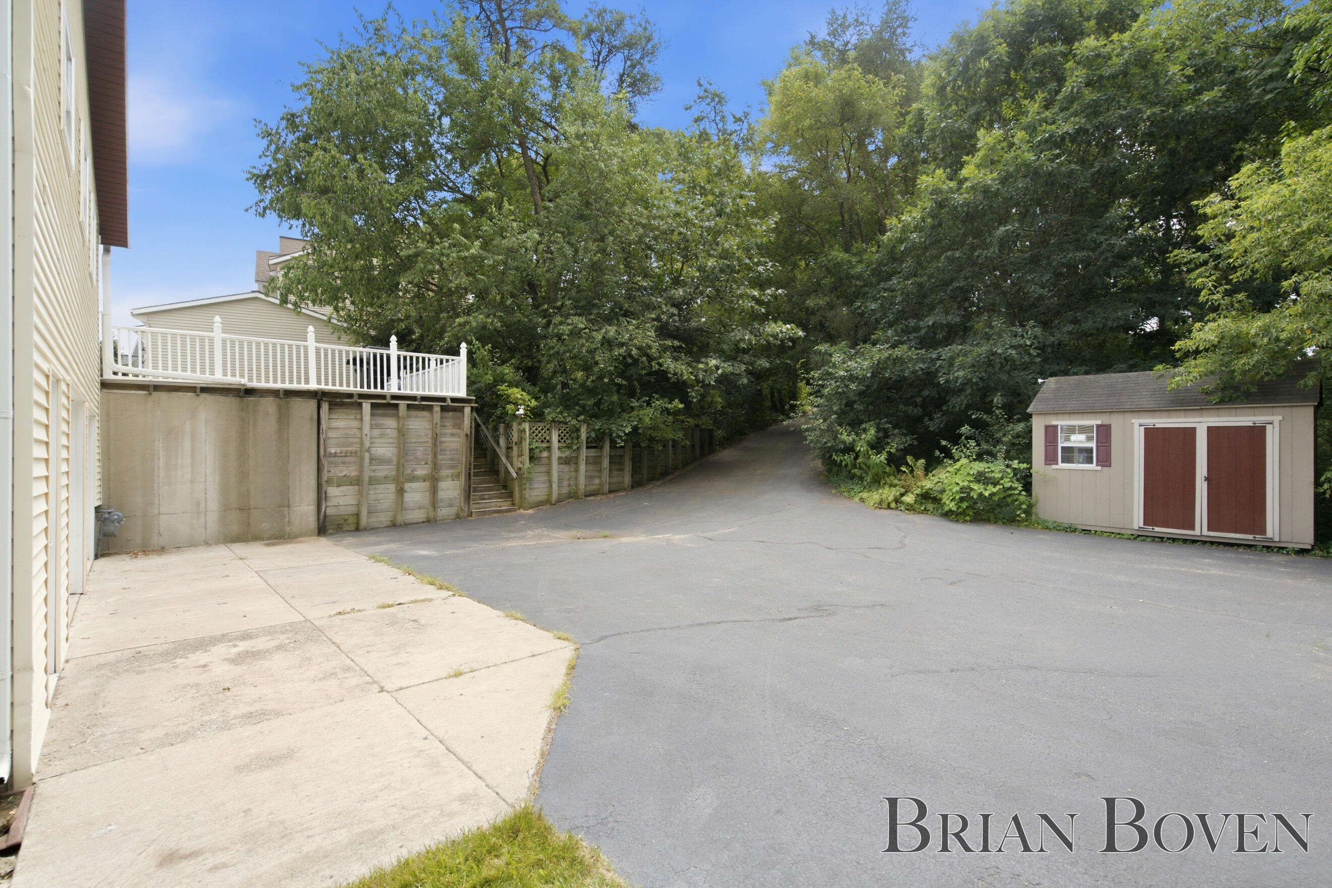 2704 Copper Hill Drive NE Grand Rapids MI 49525