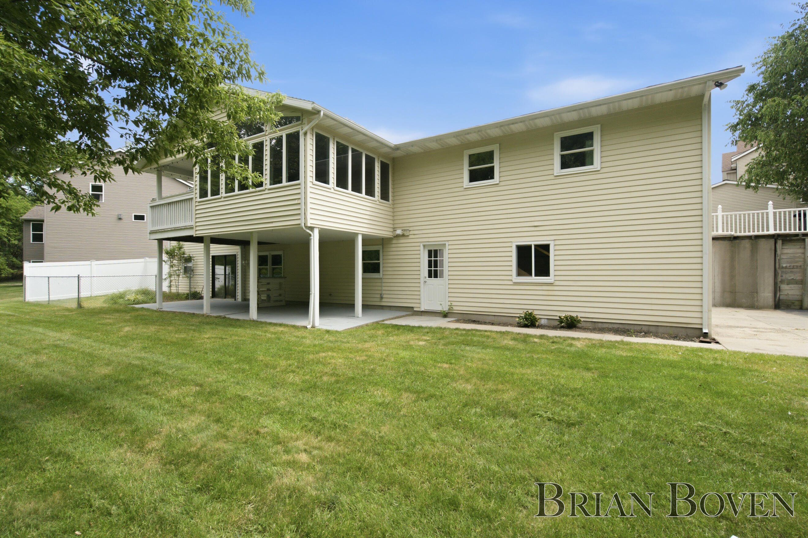 2704 Copper Hill Drive NE Grand Rapids MI 49525