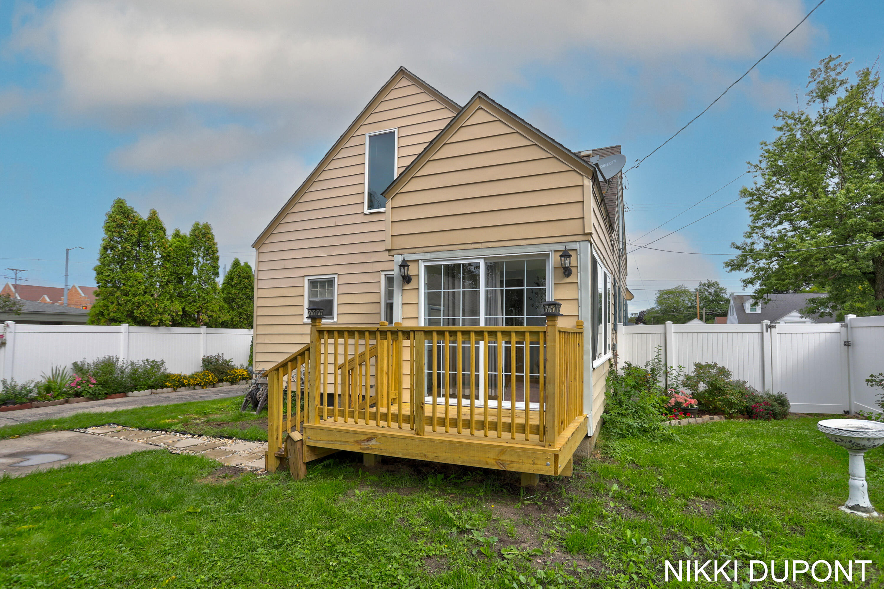 62 W 22nd Street Holland MI 49423